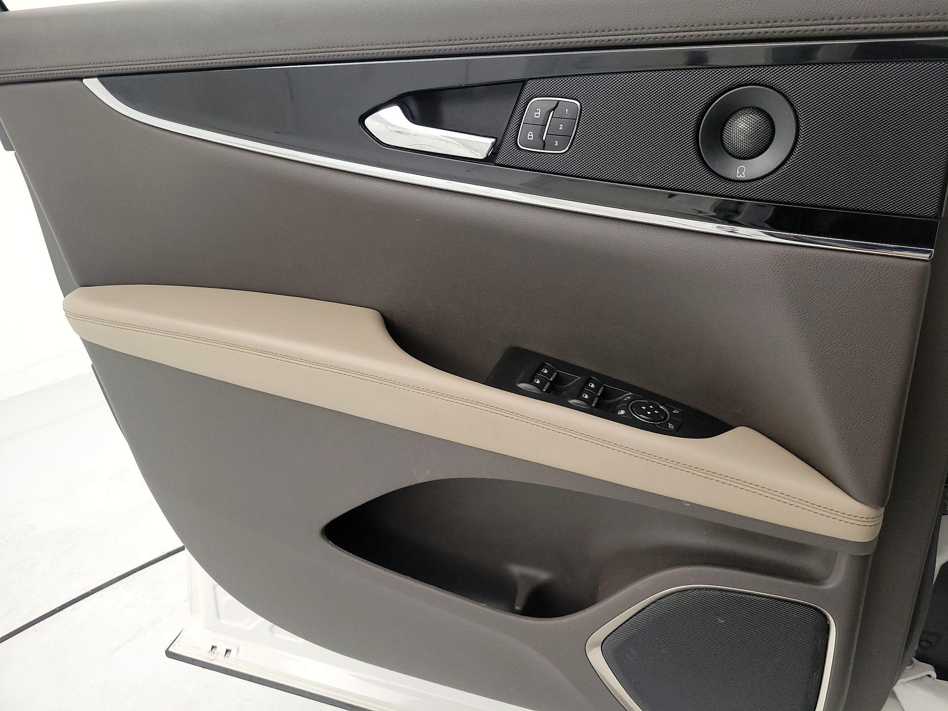 Thumbnail: 2021 Lincoln Nautilus - 12