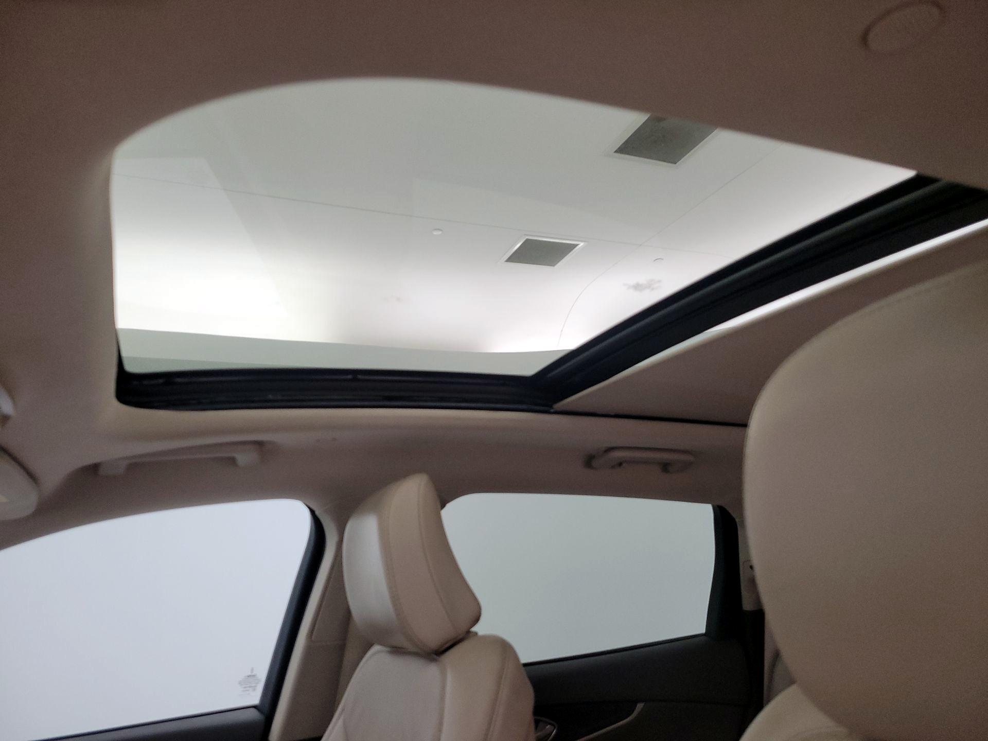 Thumbnail: 2021 Lincoln Nautilus - 20