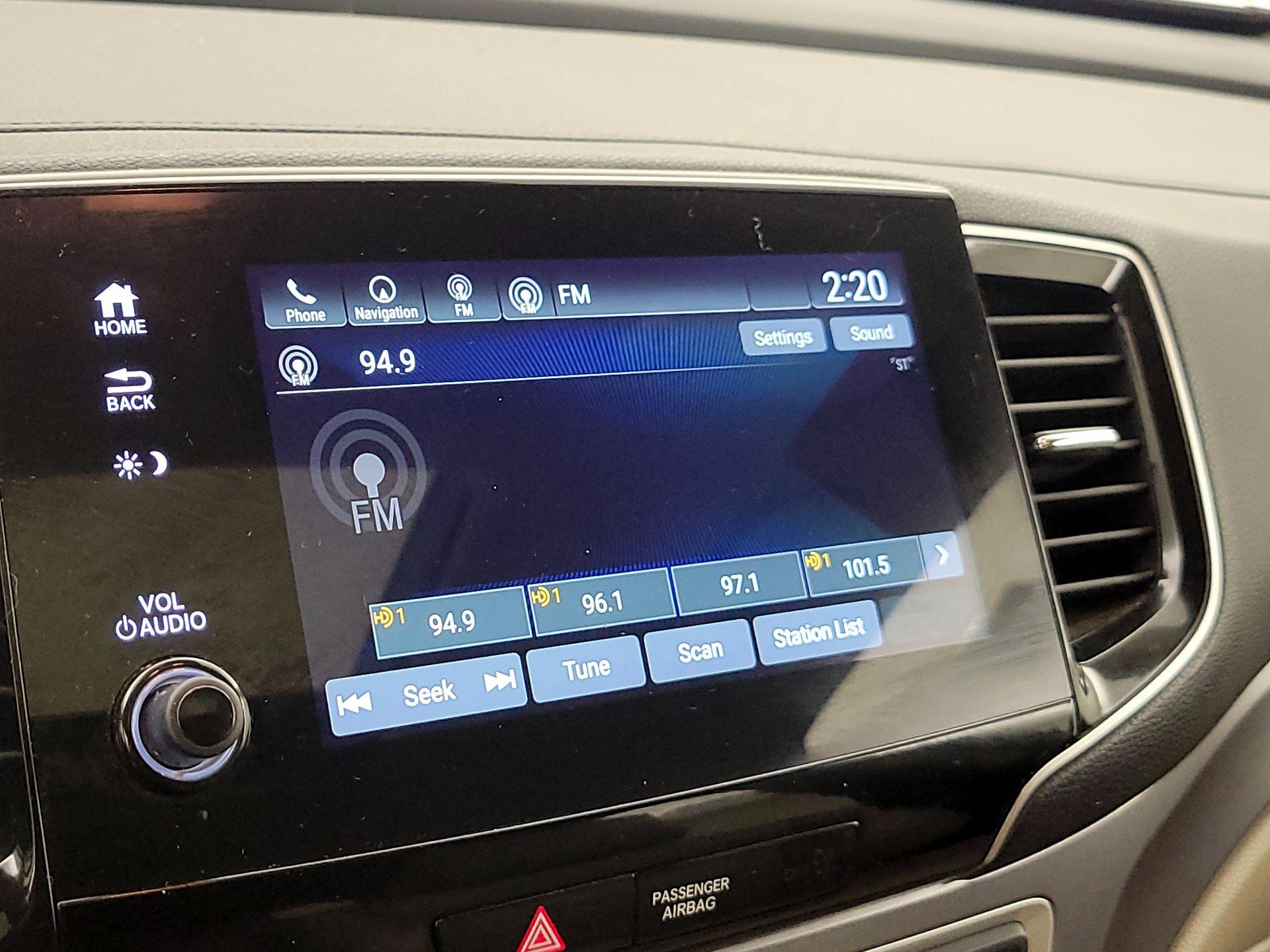 Thumbnail: 2019 Honda Pilot - 16