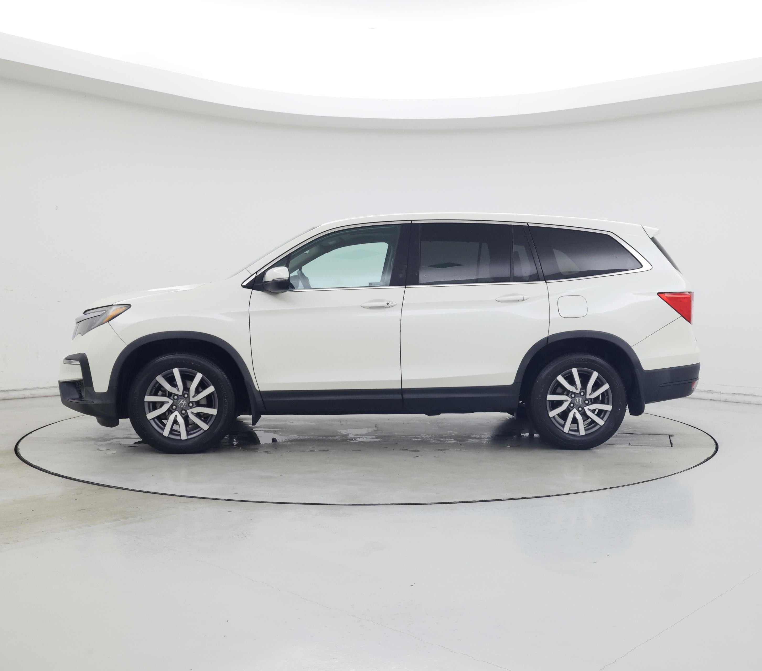 Thumbnail: 2019 Honda Pilot - 3