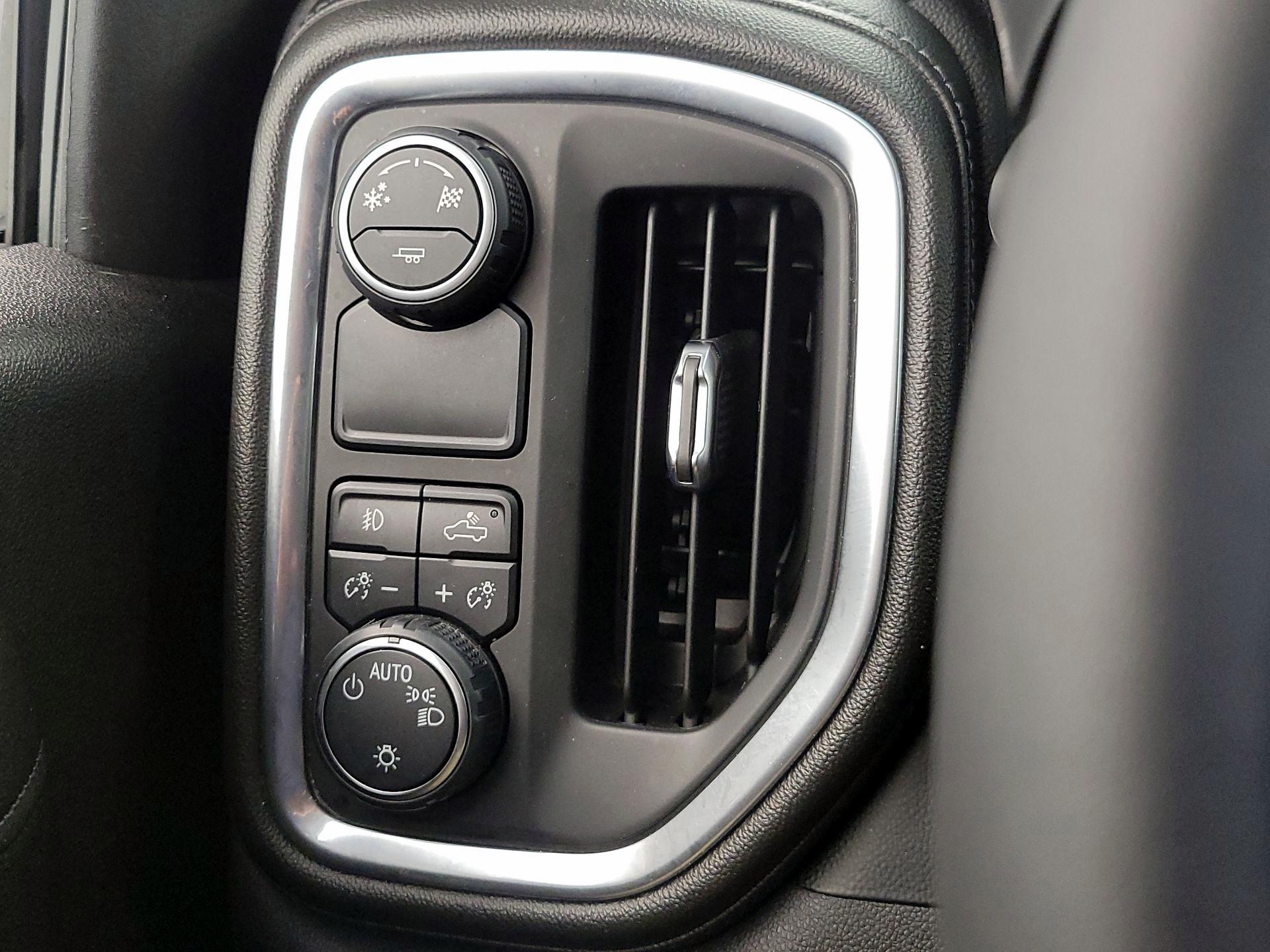 Thumbnail: 2019 Chevrolet Silverado 1500 - 13