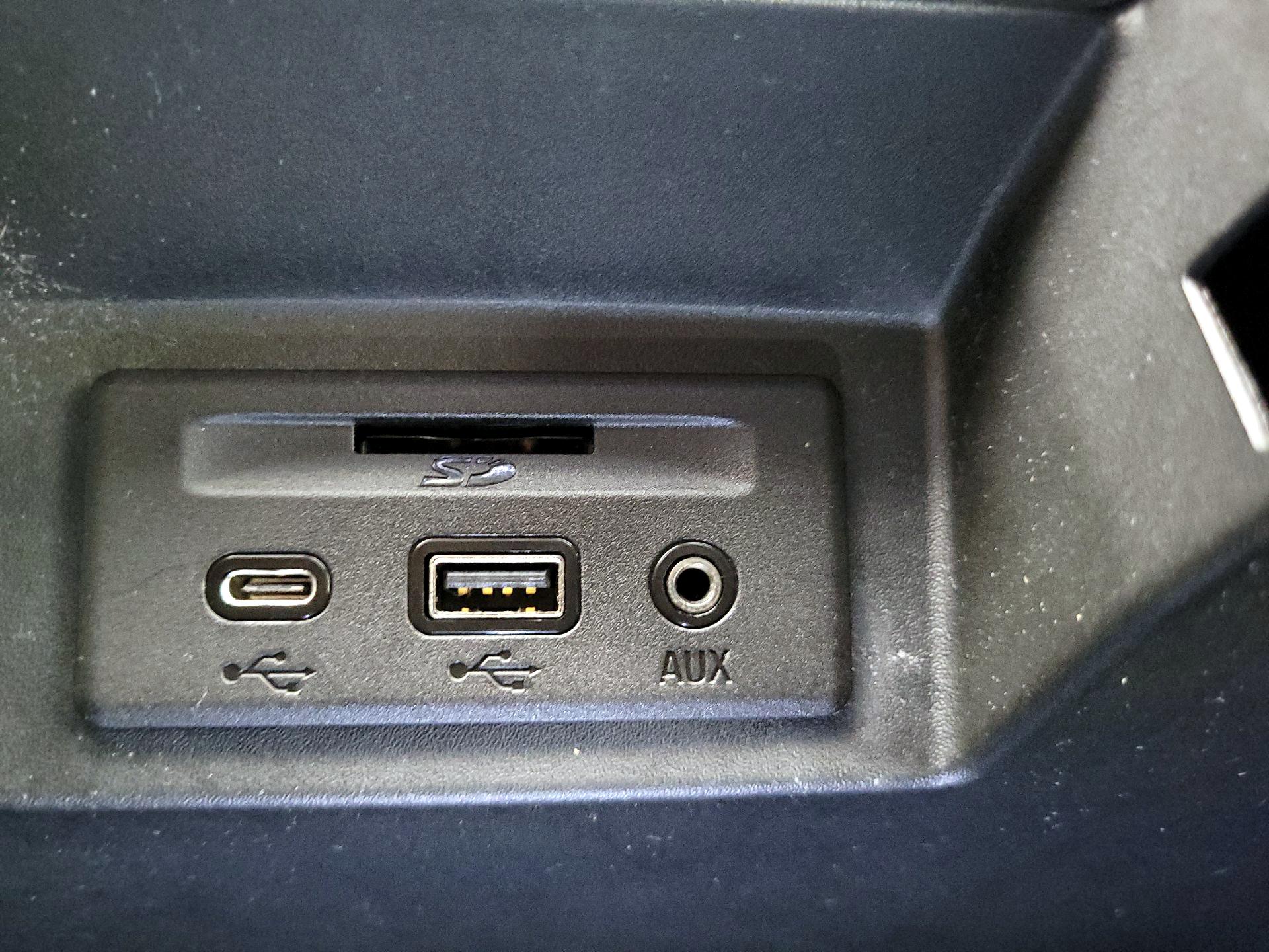 Thumbnail: 2019 Chevrolet Silverado 1500 - 18