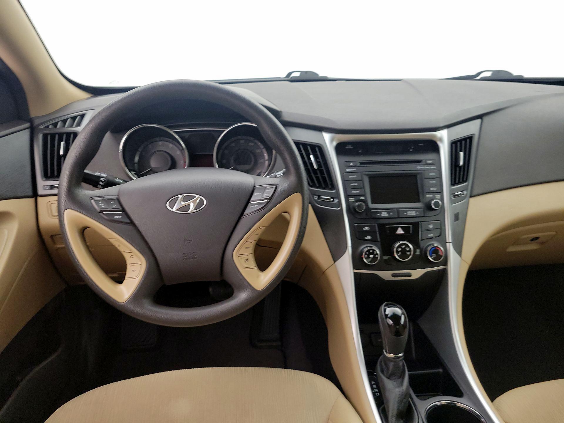 Thumbnail: 2014 Hyundai Sonata - 10
