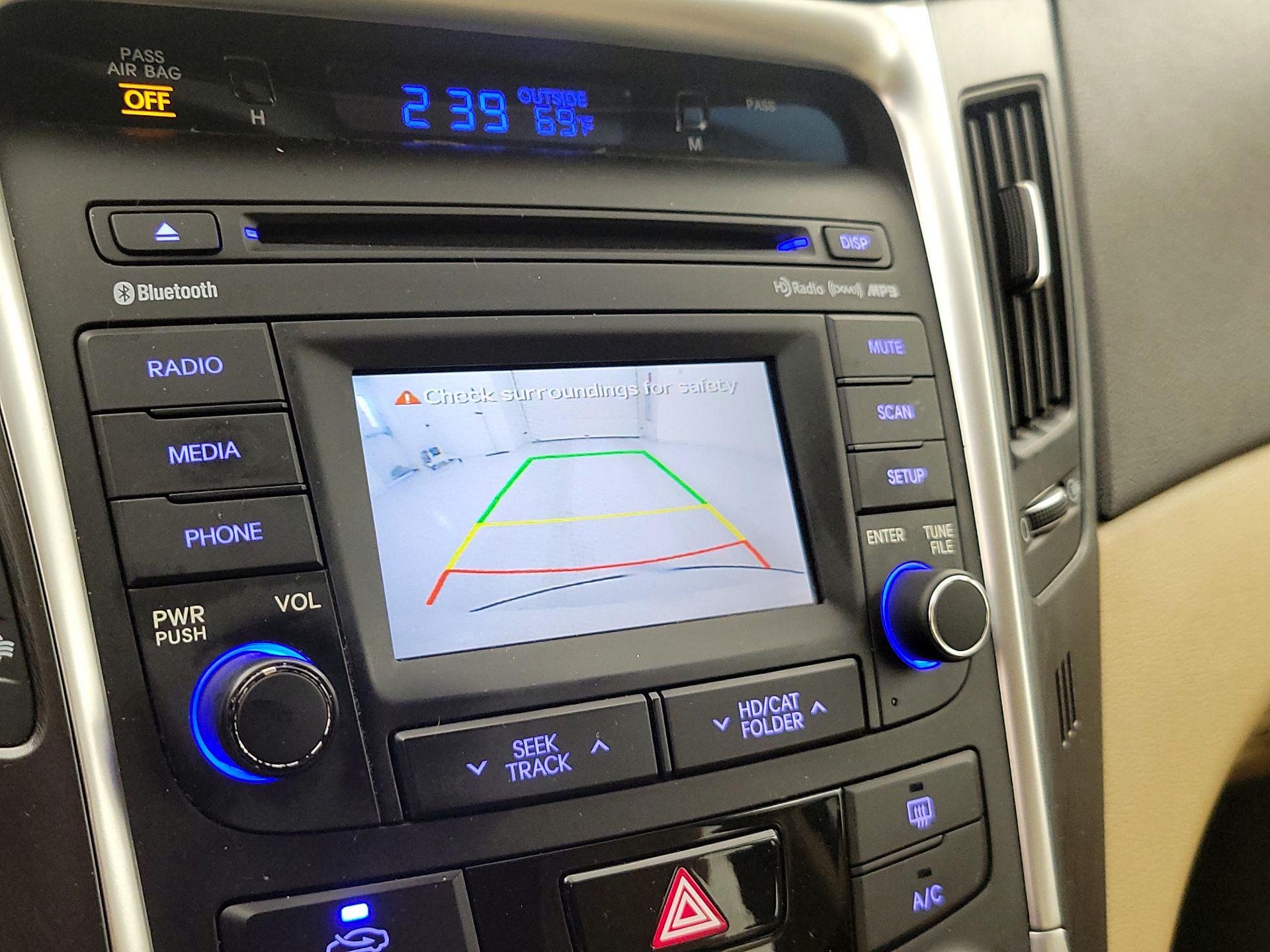 Thumbnail: 2014 Hyundai Sonata - 14