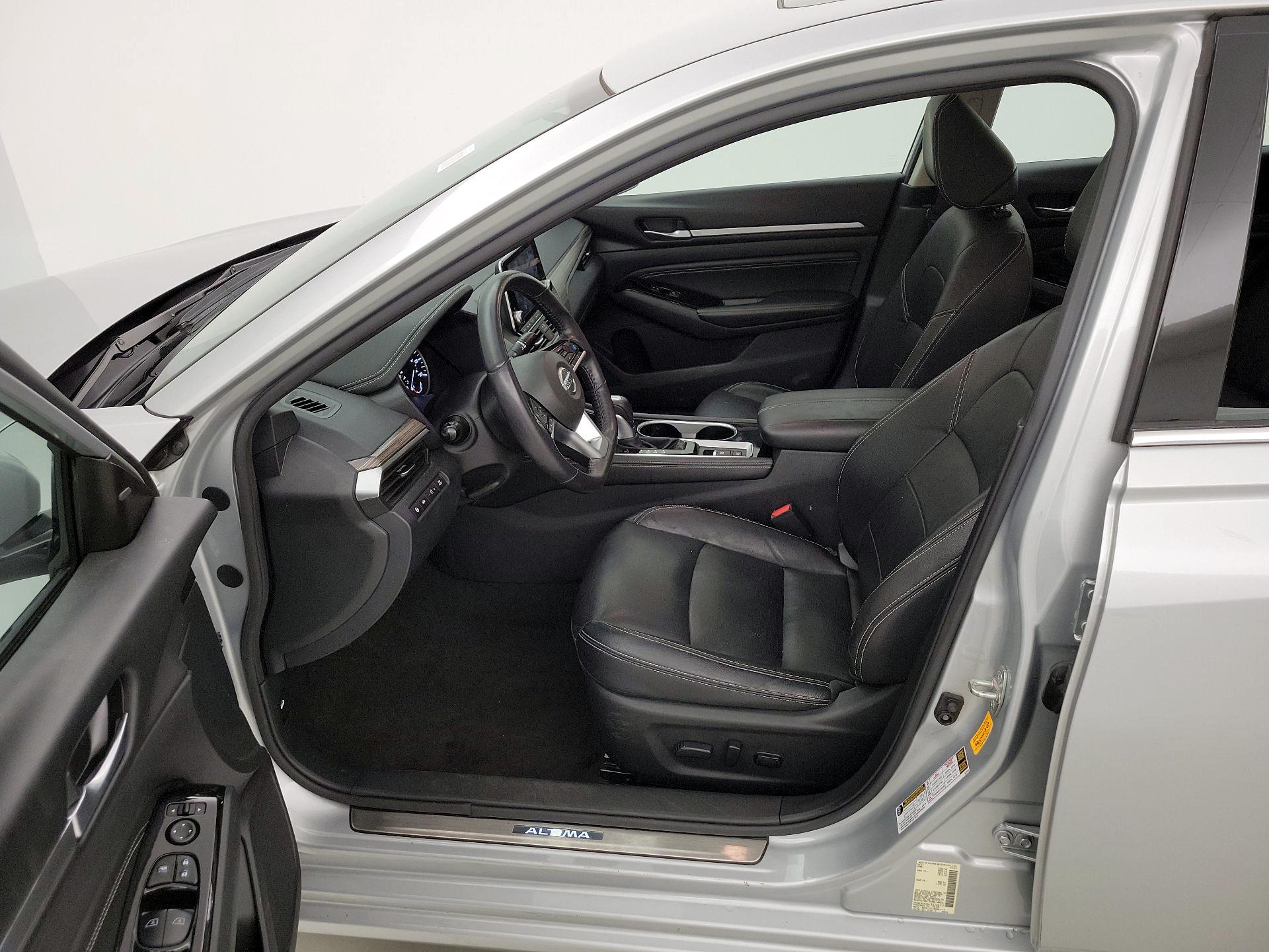 Thumbnail: 2022 Nissan Altima - 11