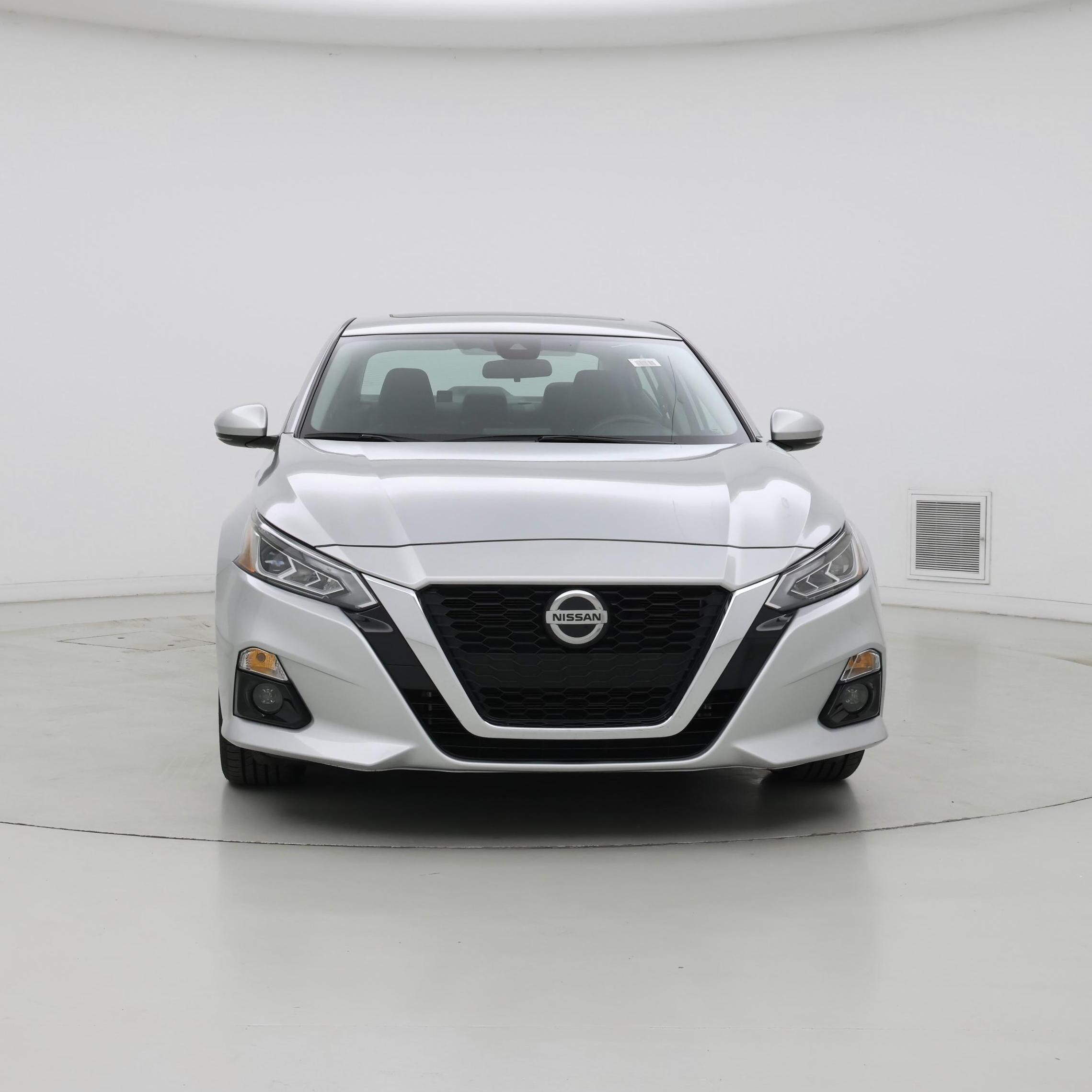 Thumbnail: 2022 Nissan Altima - 5
