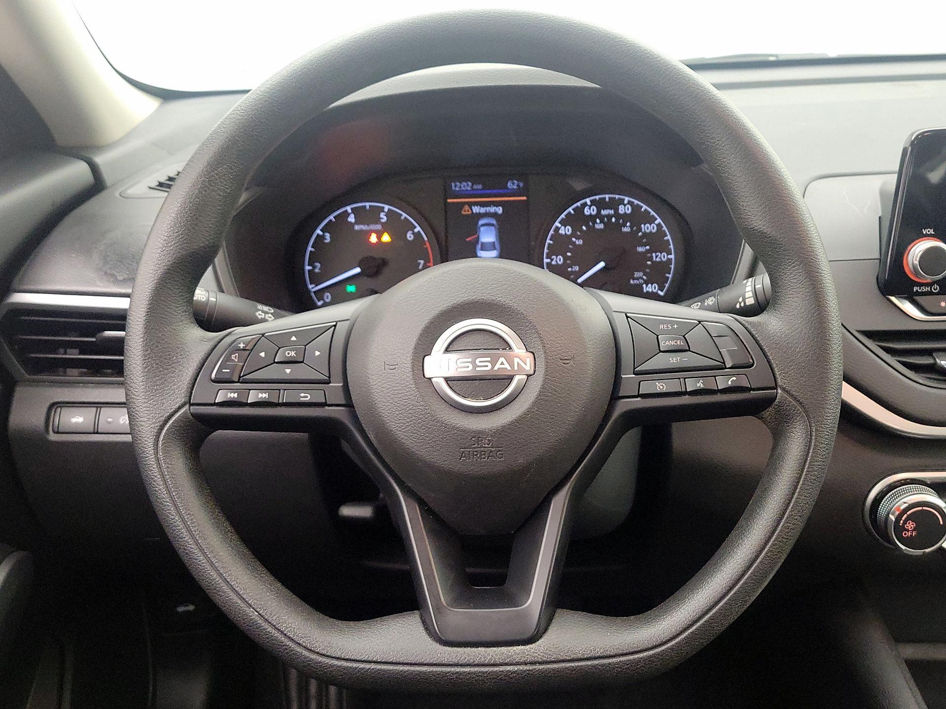 Thumbnail: 2023 Nissan Altima - 10