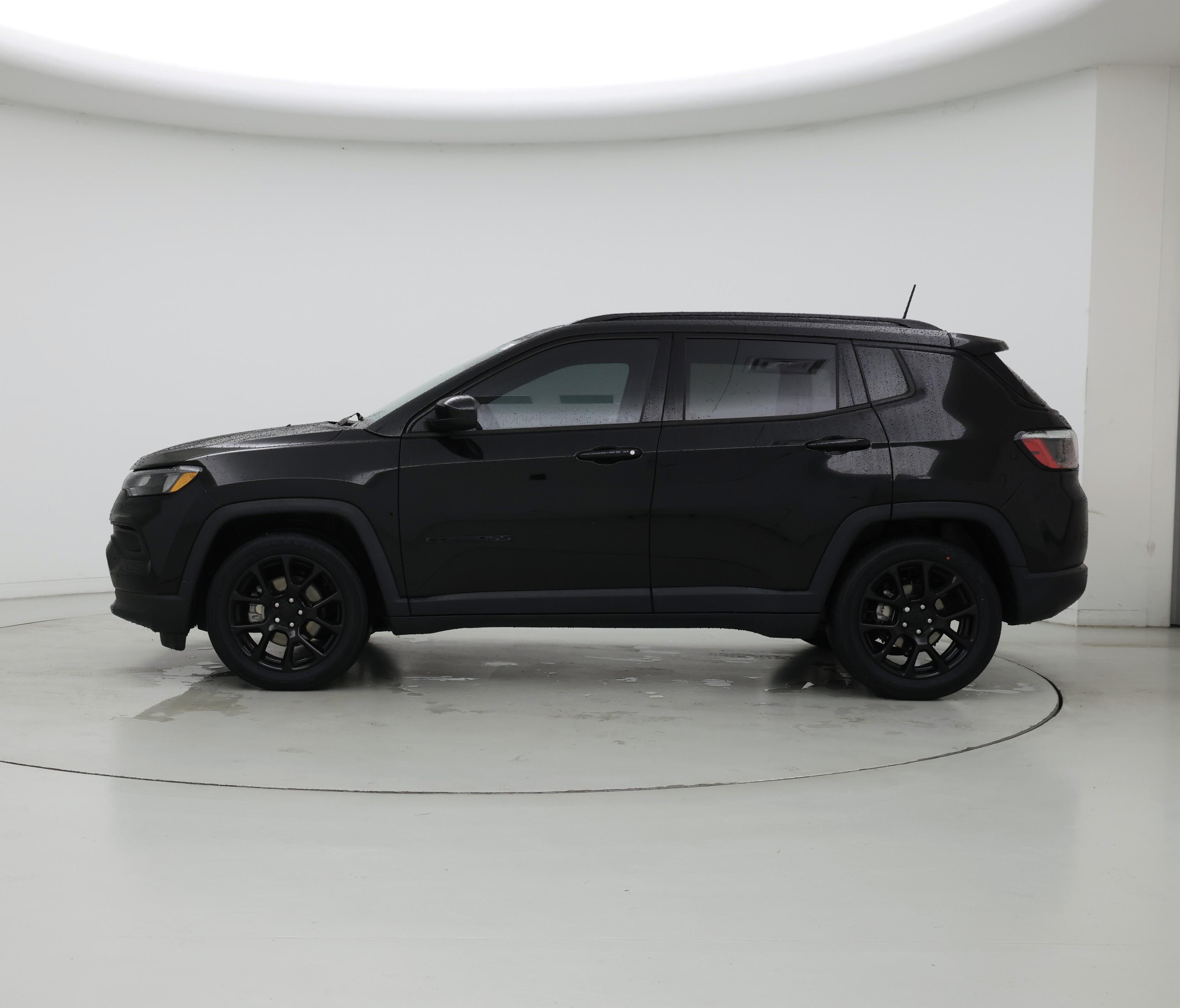 Thumbnail: 2022 Jeep Compass - 3