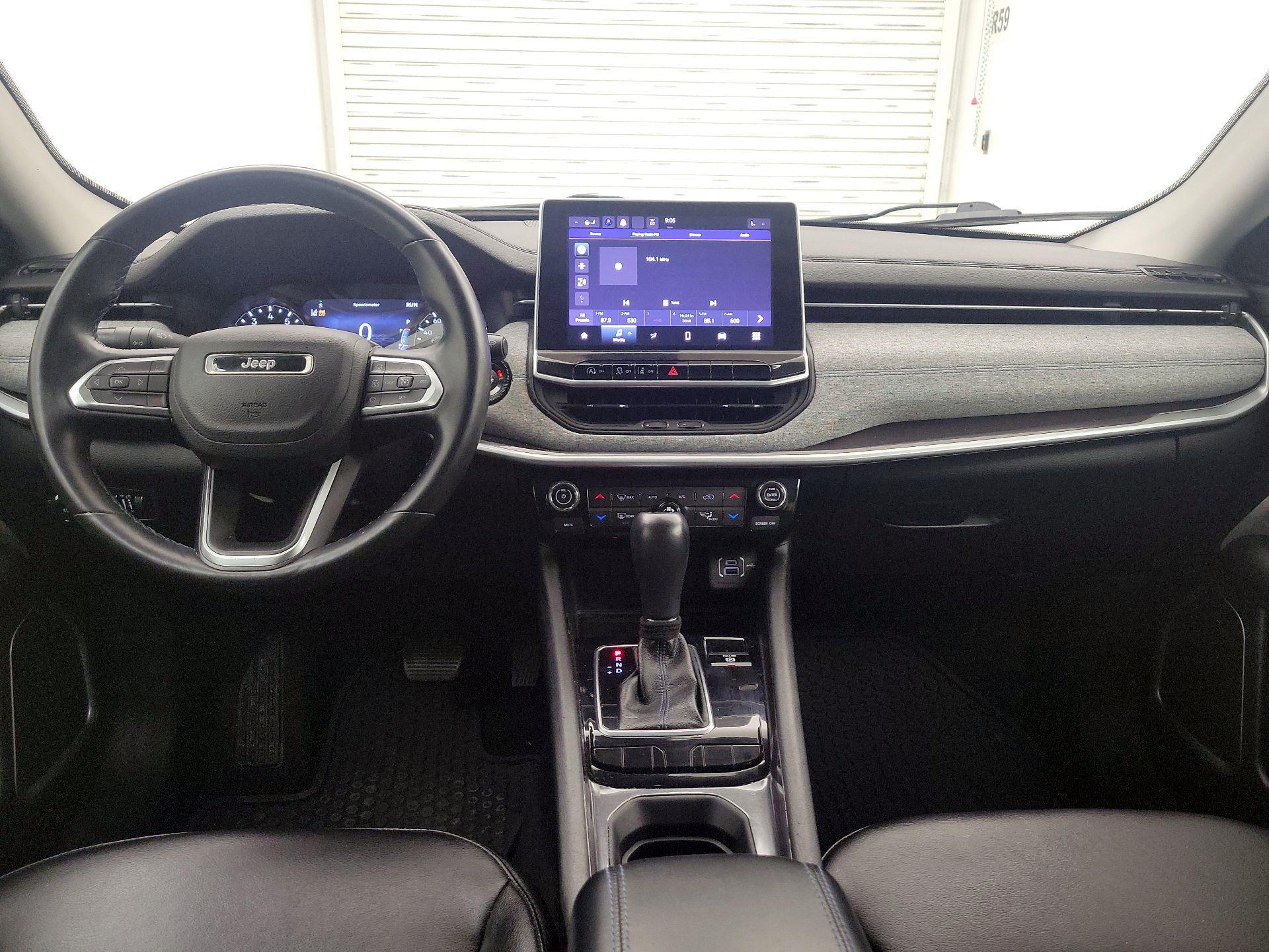 Thumbnail: 2022 Jeep Compass - 9