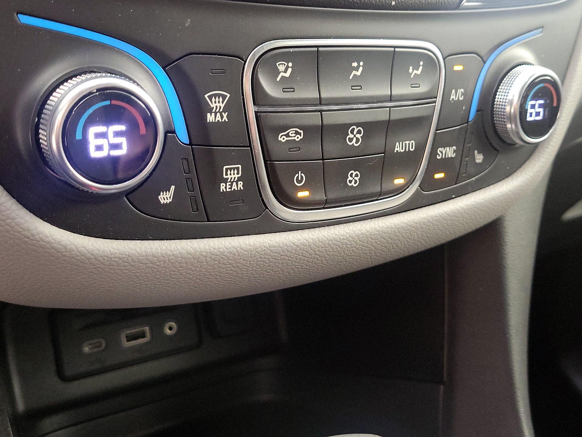 Thumbnail: 2024 Chevrolet Equinox - 16