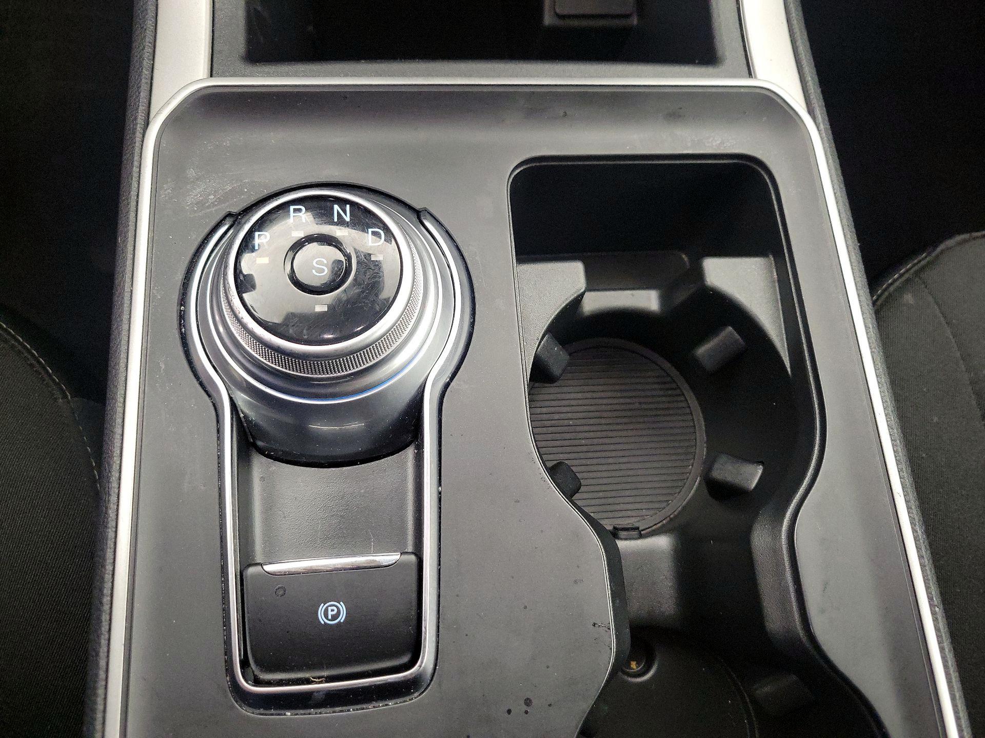 Thumbnail: 2024 Ford Edge - 17