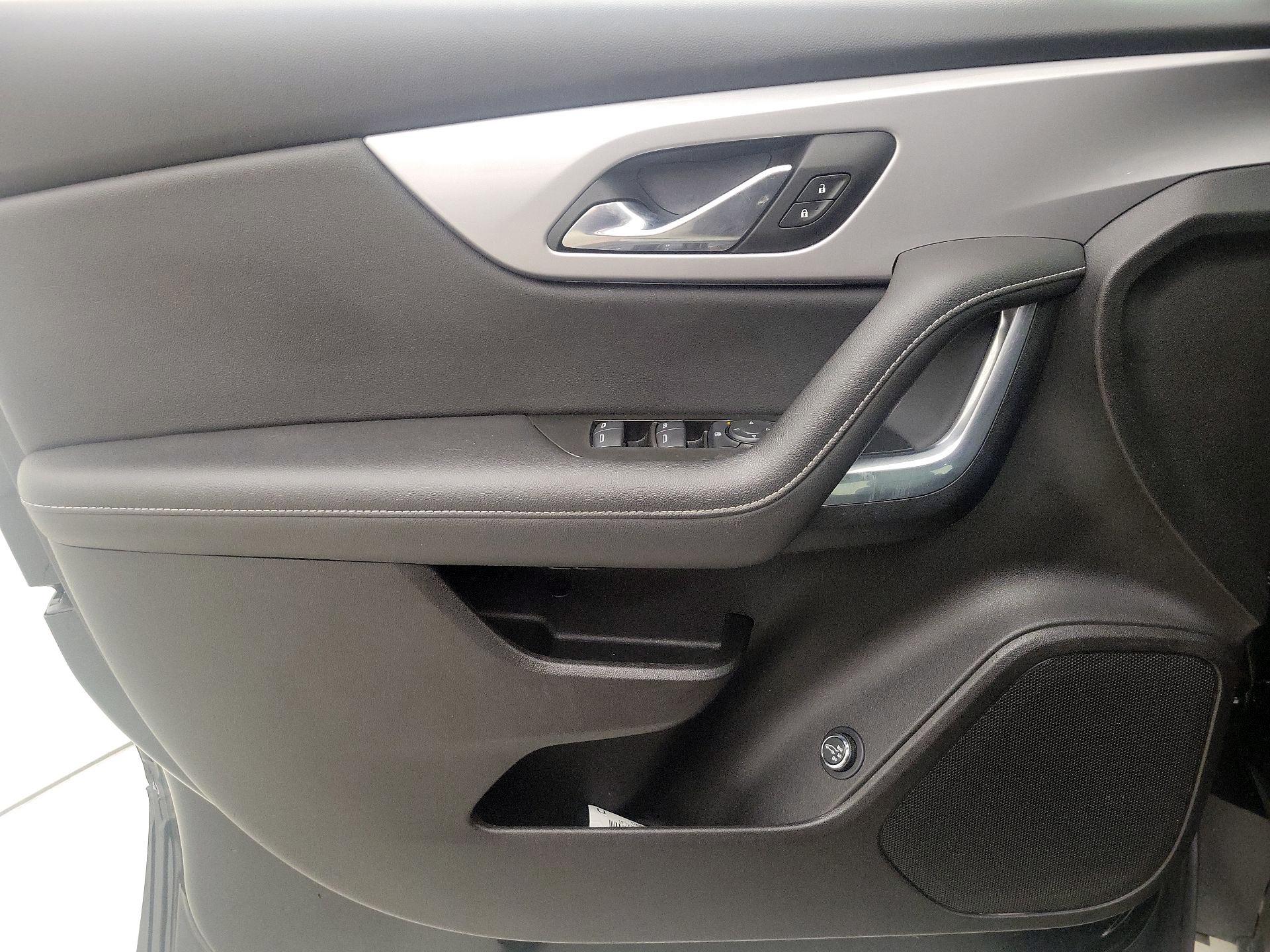 Thumbnail: 2024 Chevrolet Blazer - 12