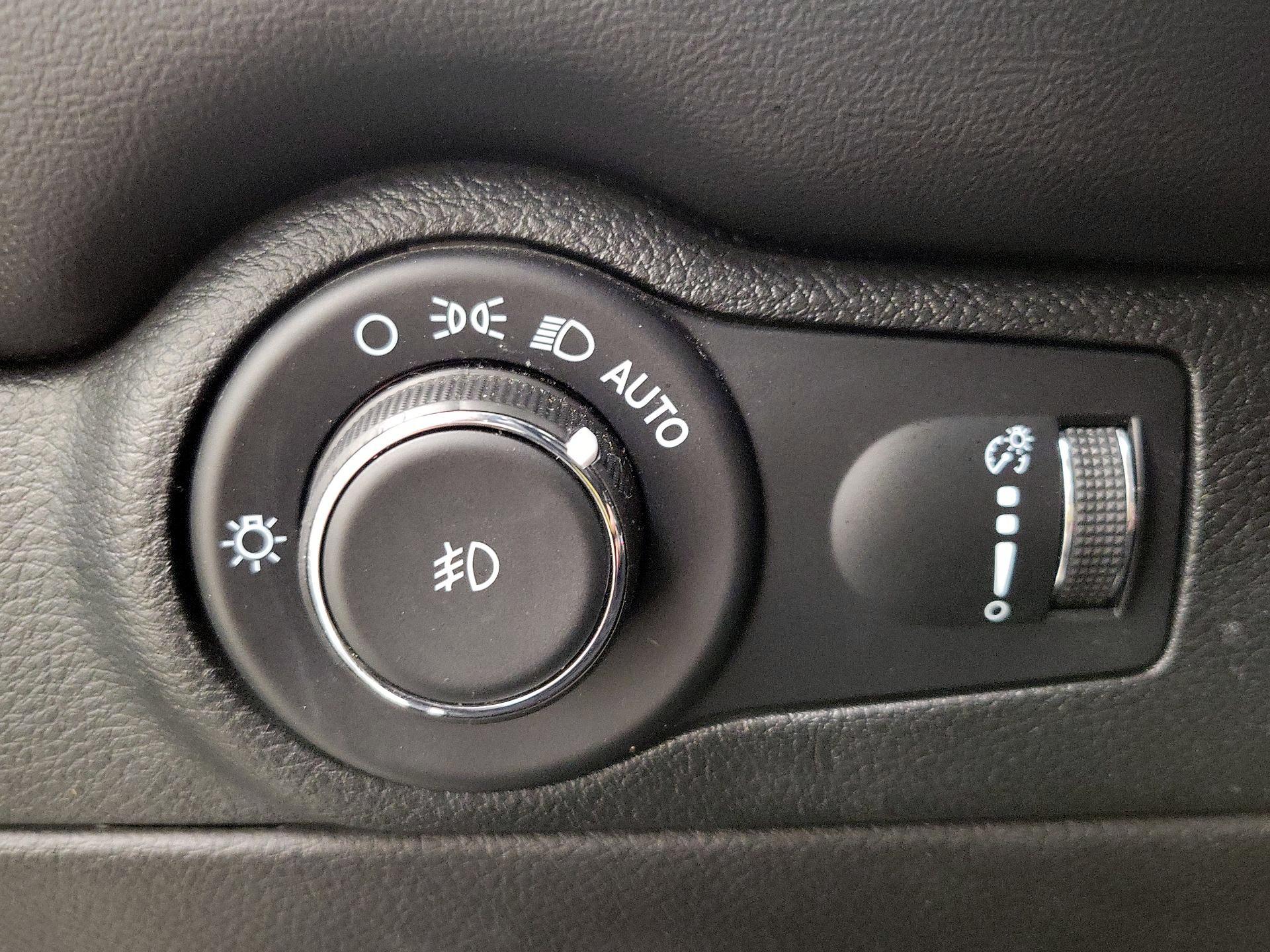 Thumbnail: 2022 Dodge Durango - 13