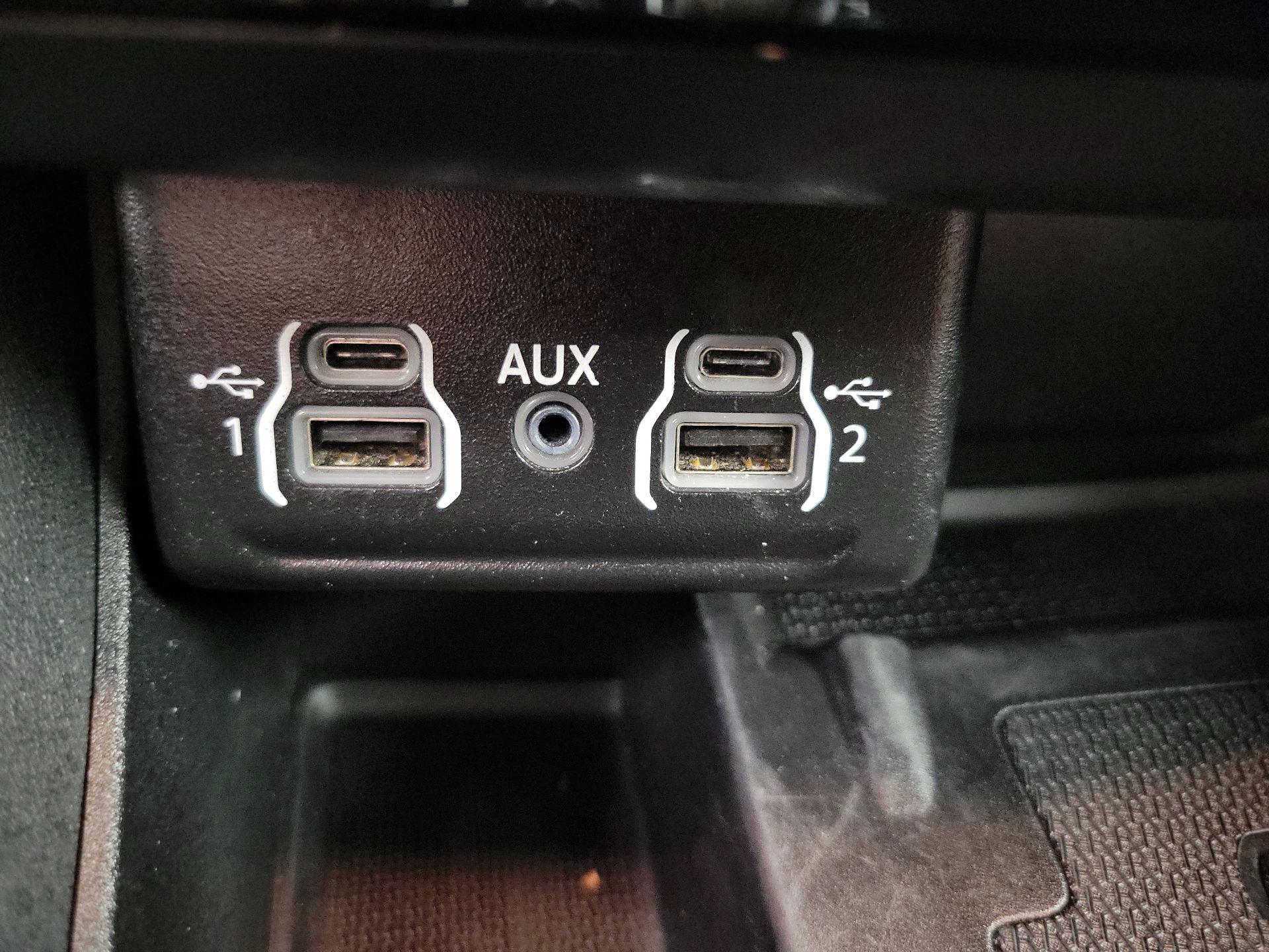 Thumbnail: 2022 Dodge Durango - 19