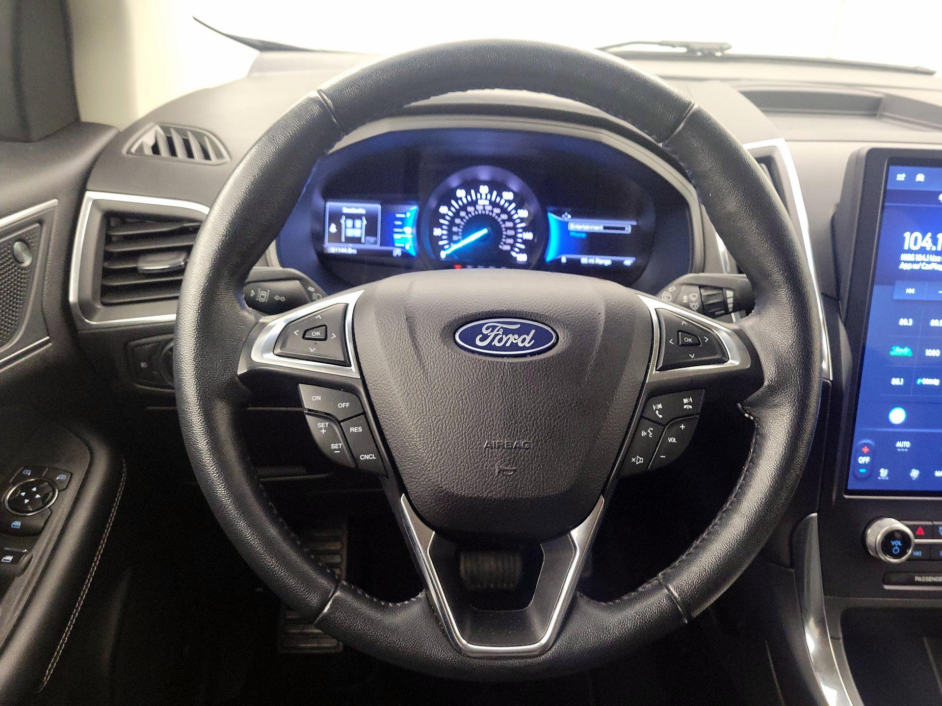 Thumbnail: 2023 Ford Edge - 10