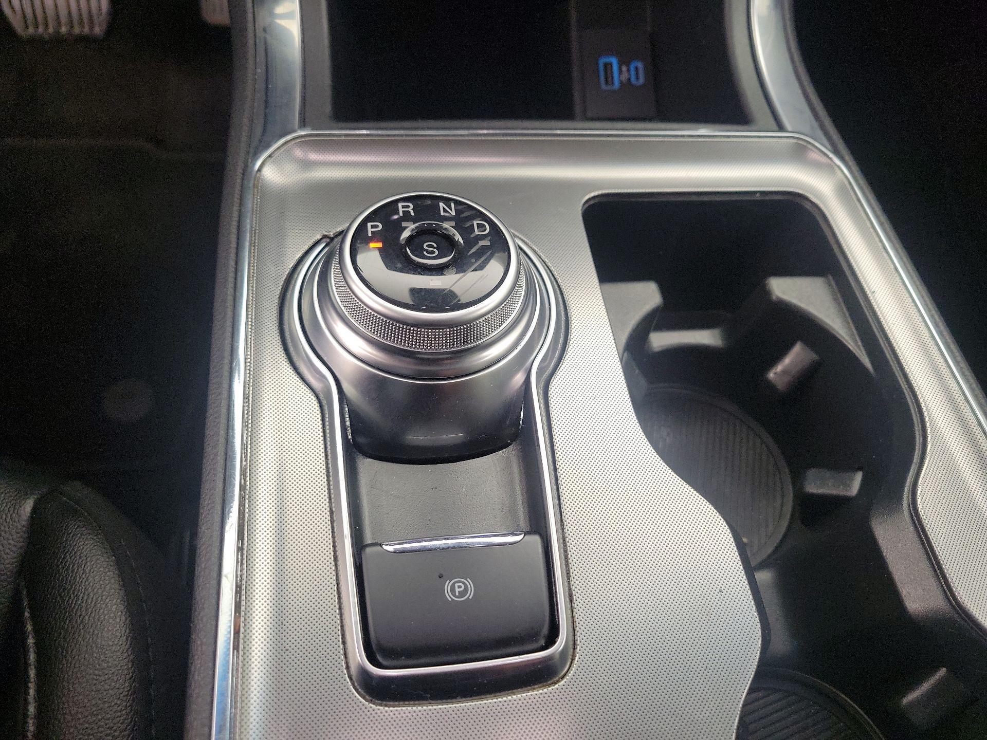 Thumbnail: 2023 Ford Edge - 17