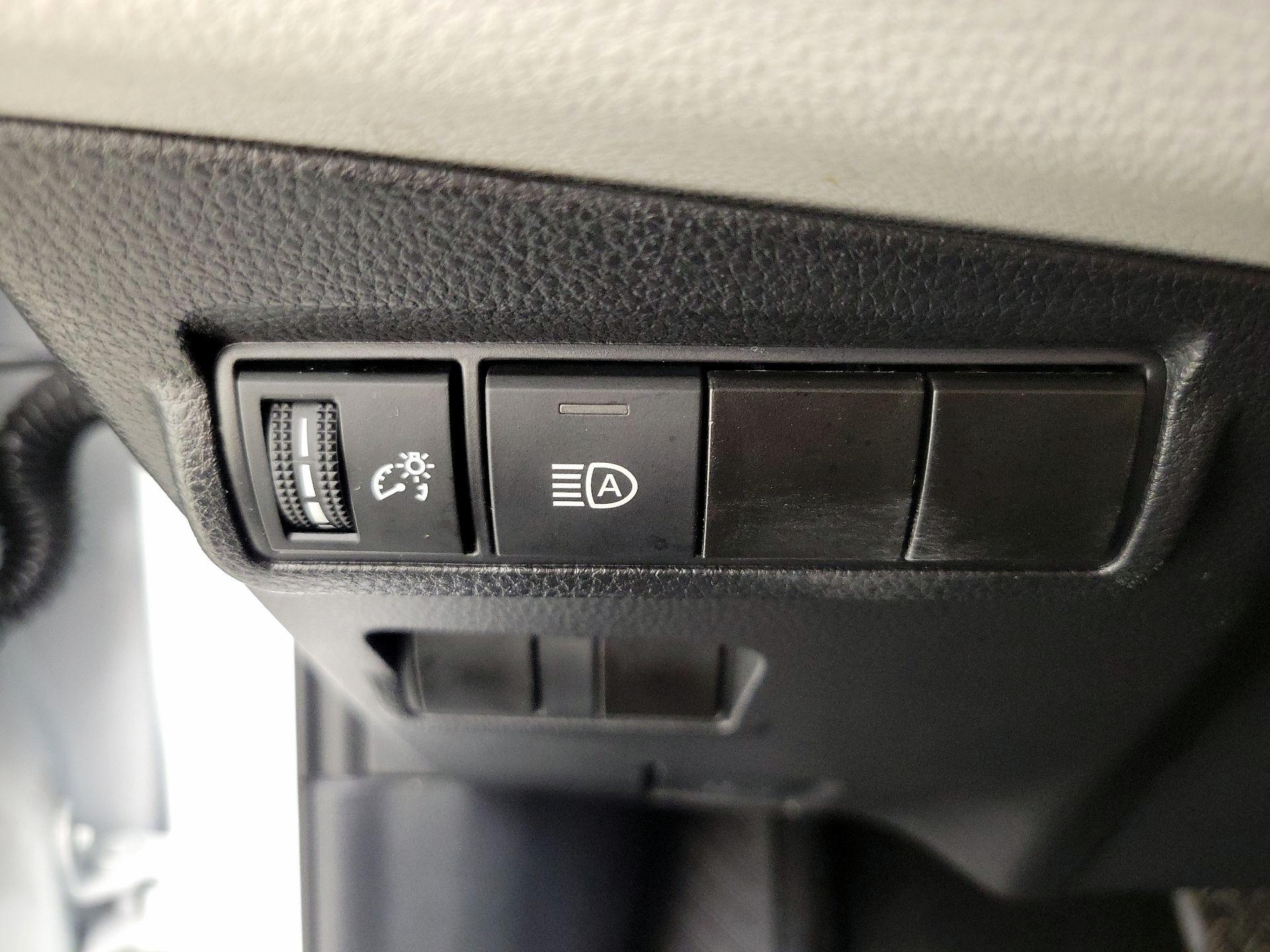 Thumbnail: 2025 Toyota Corolla Cross - 13