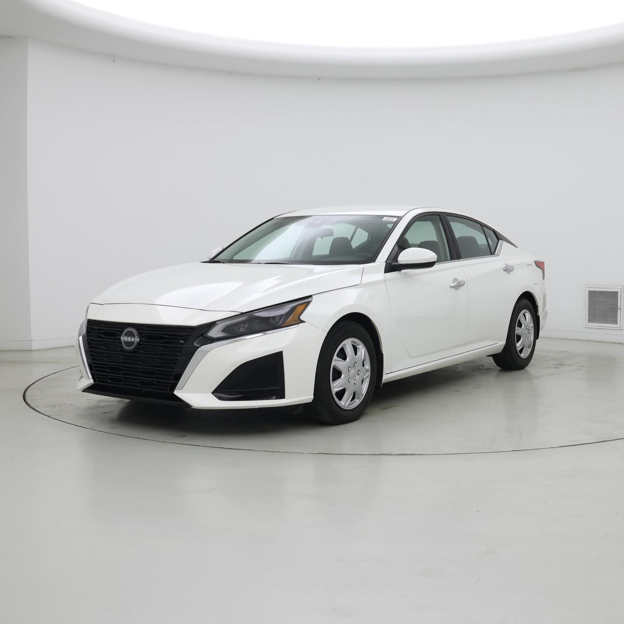 Thumbnail: 2023 Nissan Altima - 4