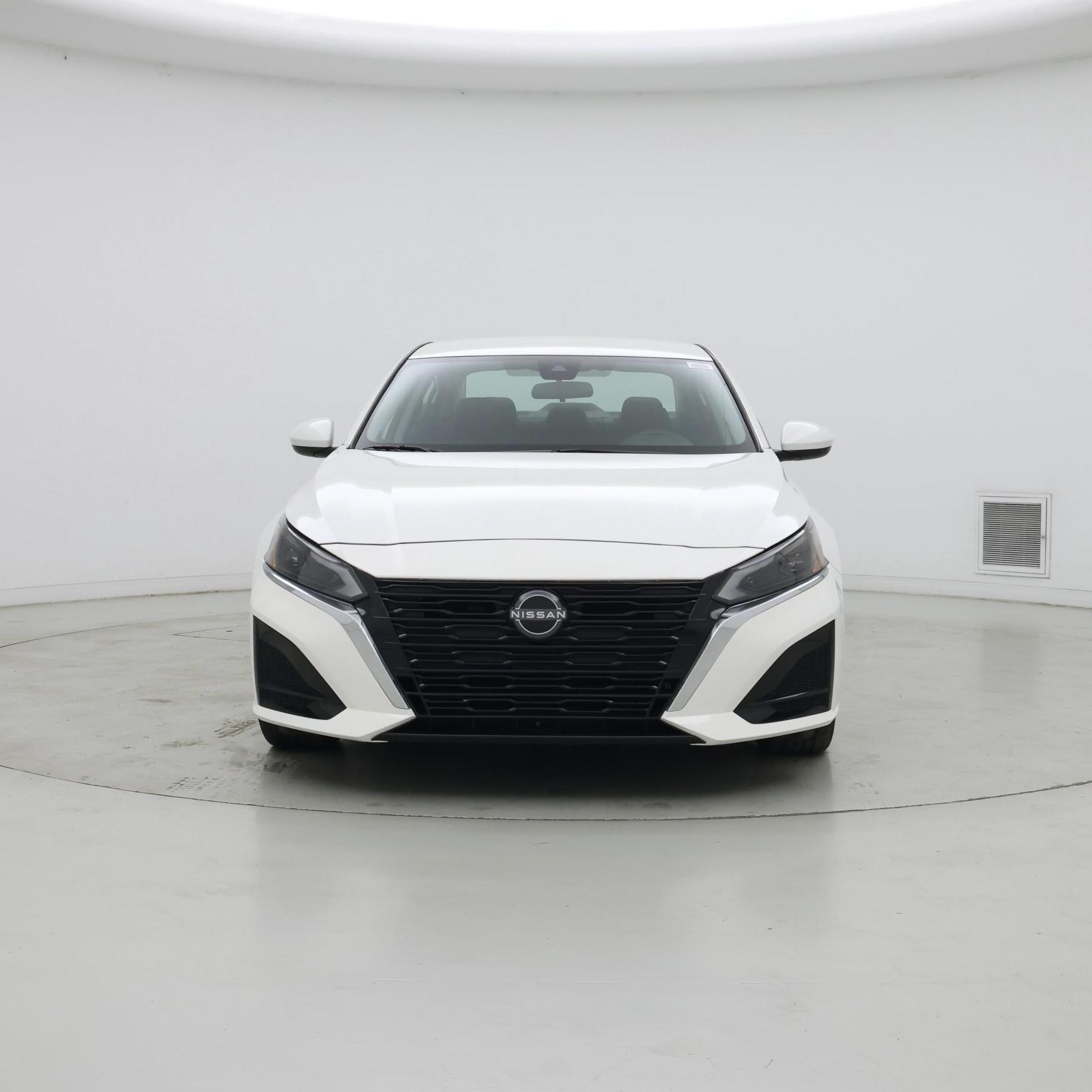 Thumbnail: 2023 Nissan Altima - 5