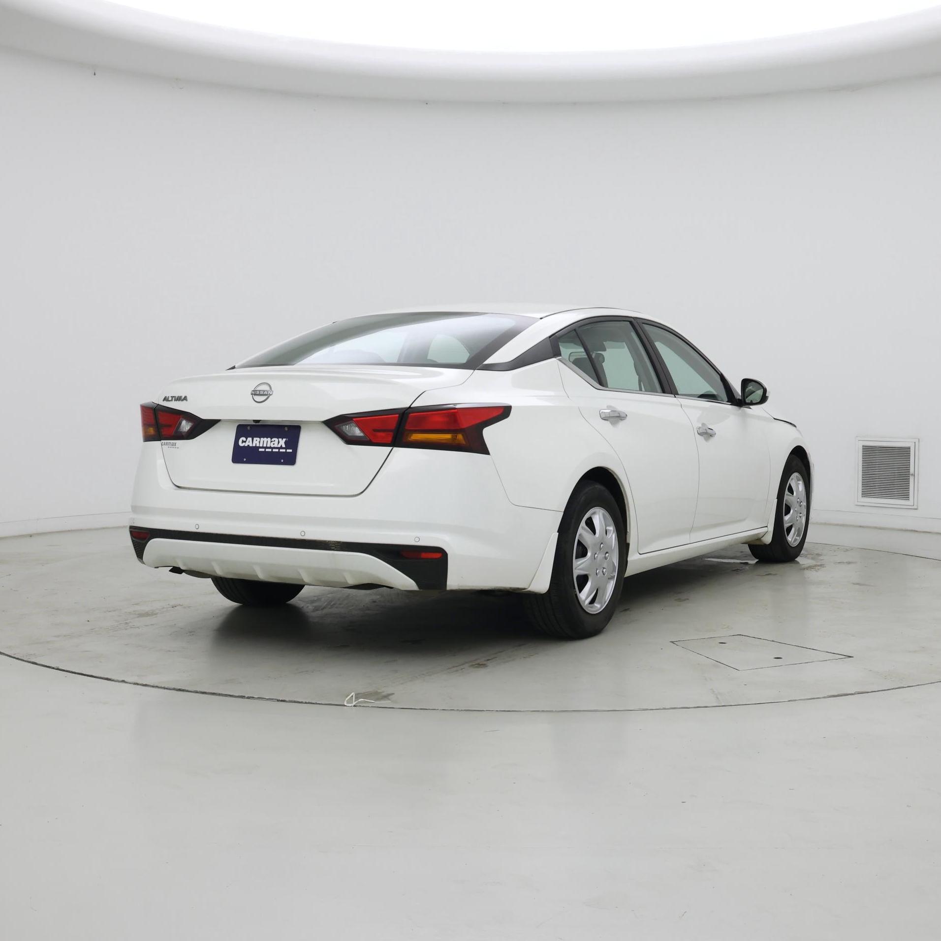Thumbnail: 2023 Nissan Altima - 8