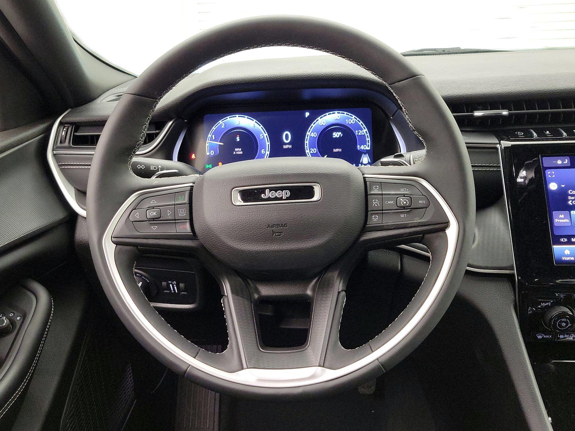 Thumbnail: 2024 Jeep Grand Cherokee - 10