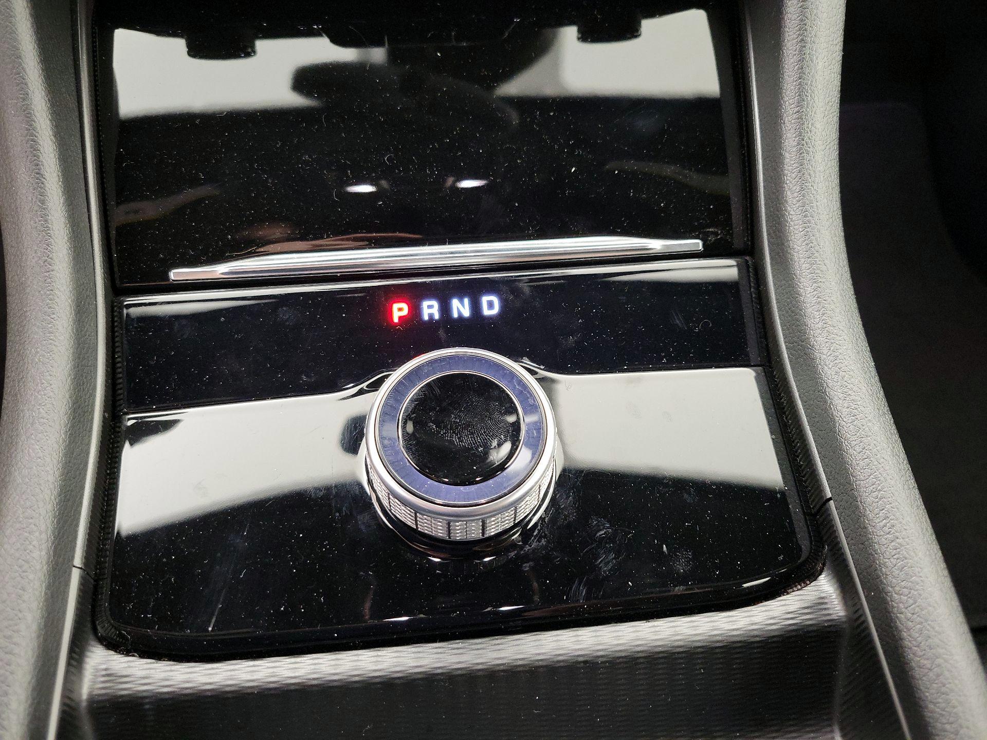 Thumbnail: 2024 Jeep Grand Cherokee - 17