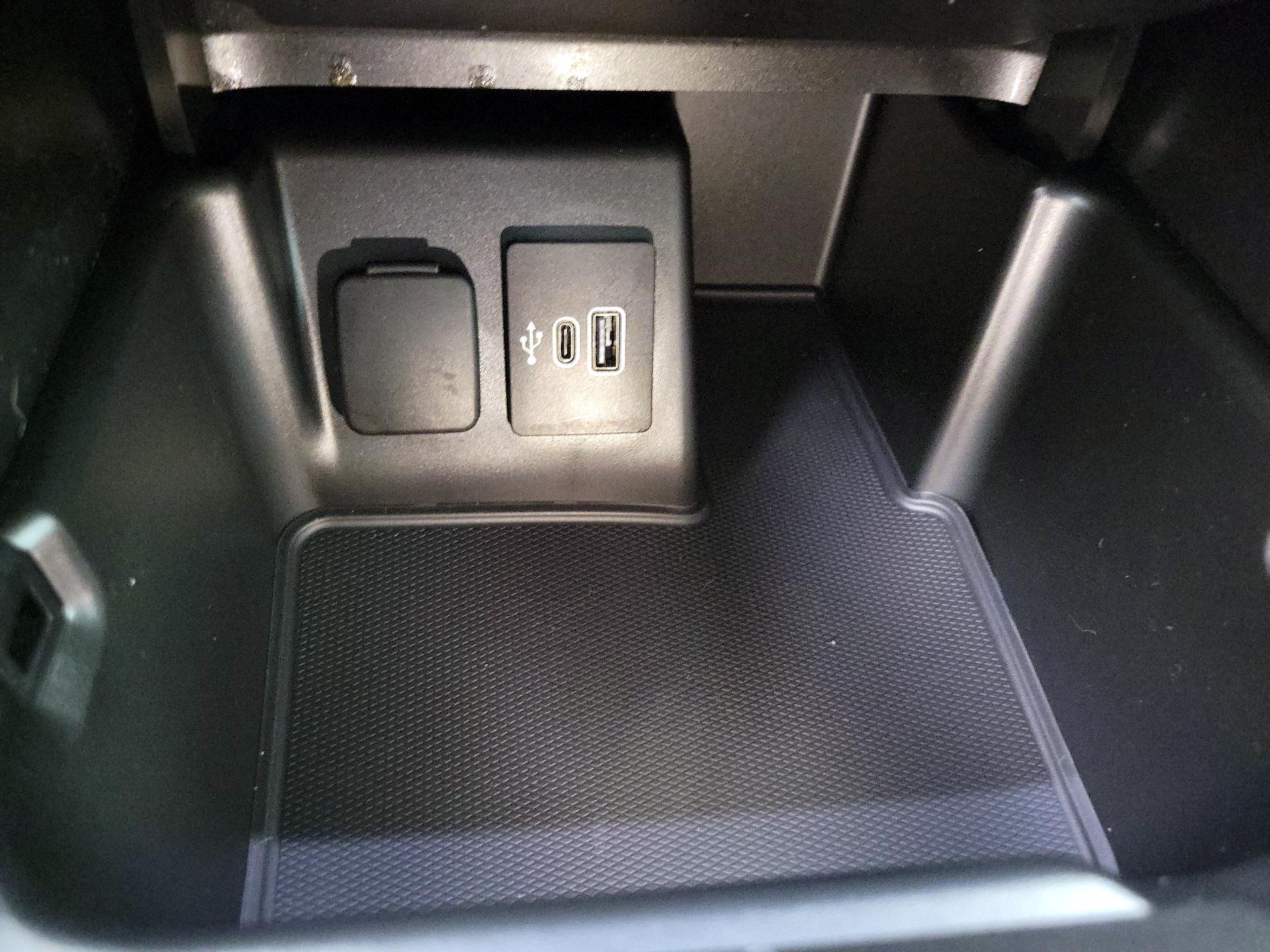 Thumbnail: 2025 Ford Explorer - 19