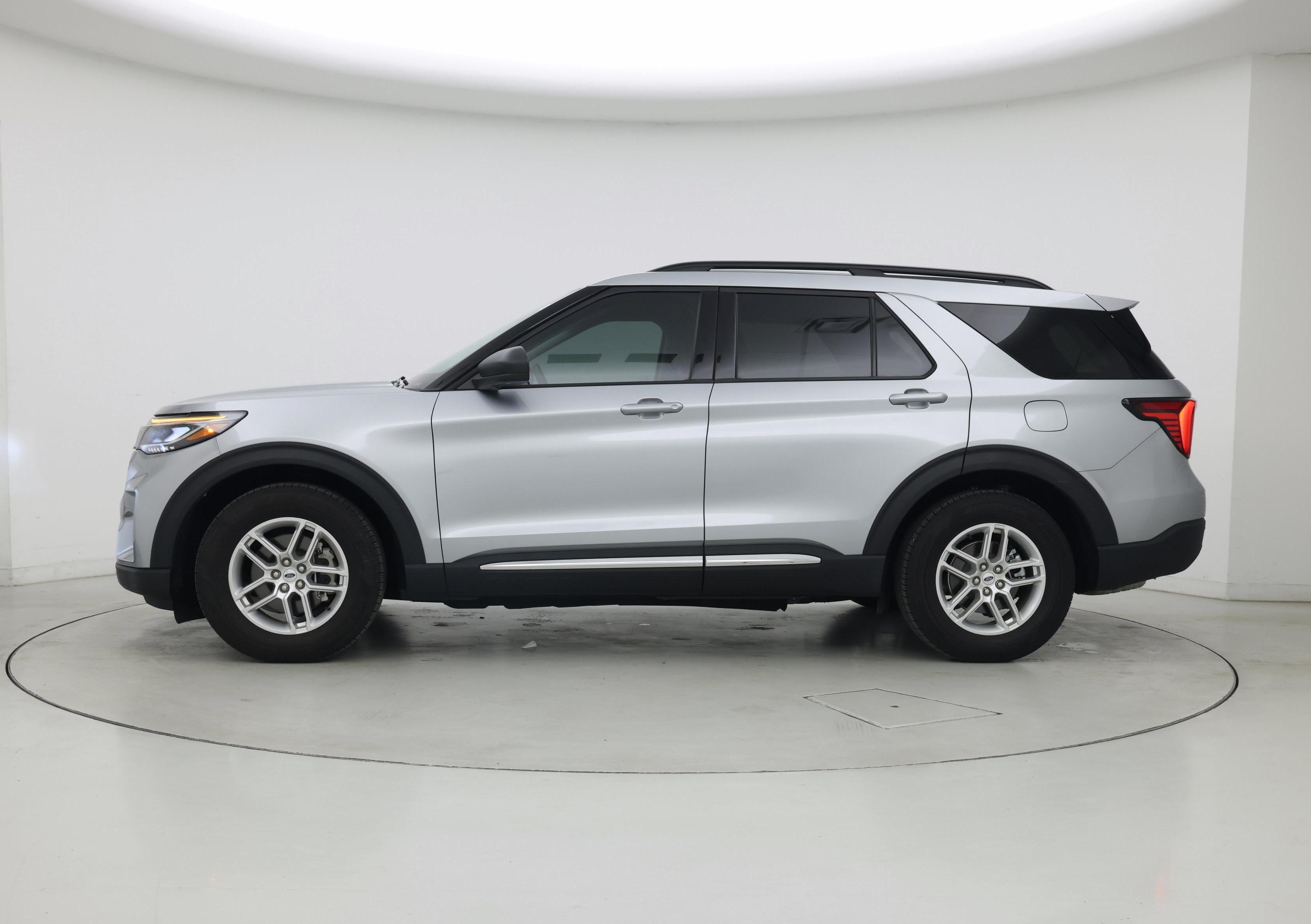 Thumbnail: 2025 Ford Explorer - 3