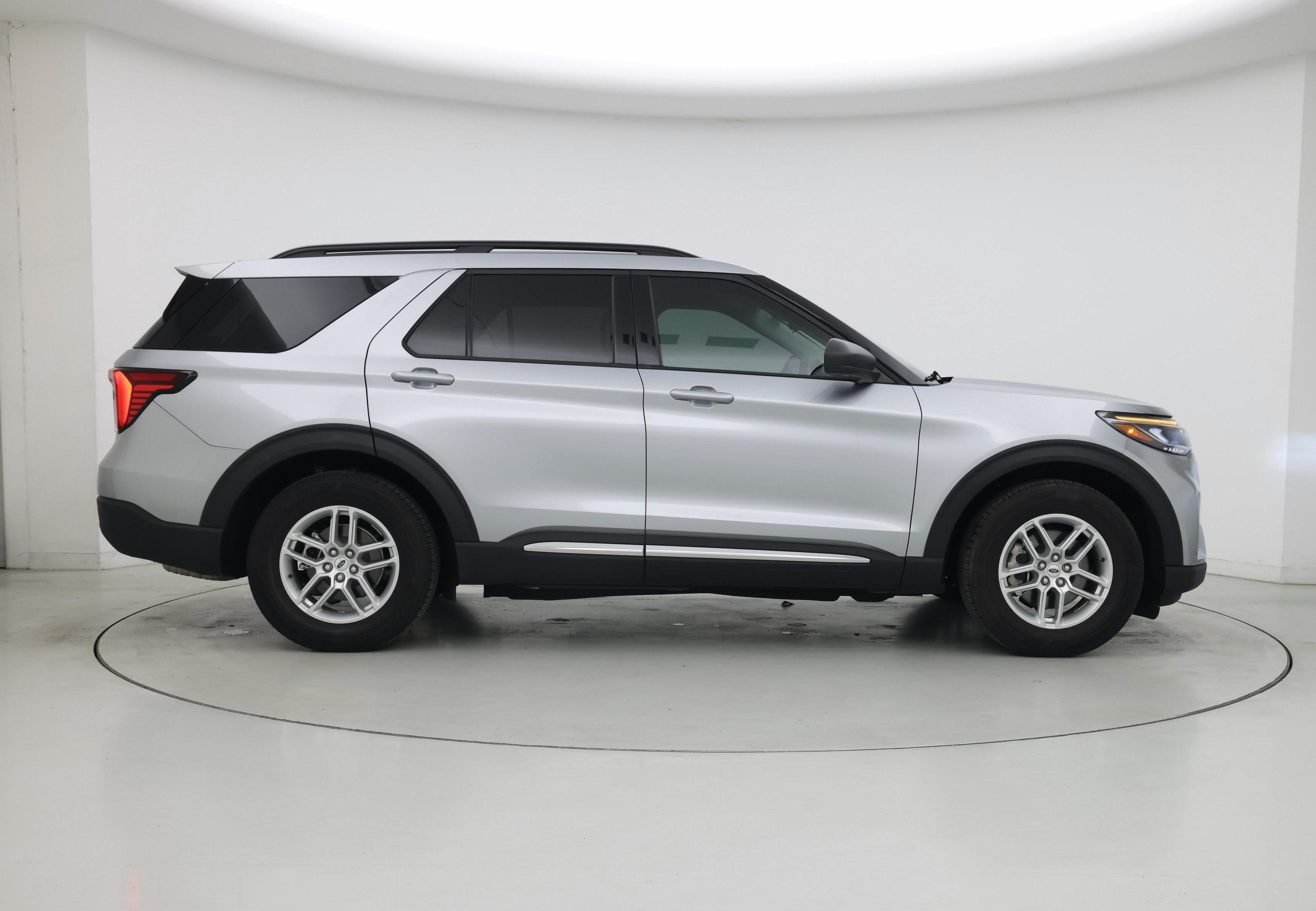 Thumbnail: 2025 Ford Explorer - 7