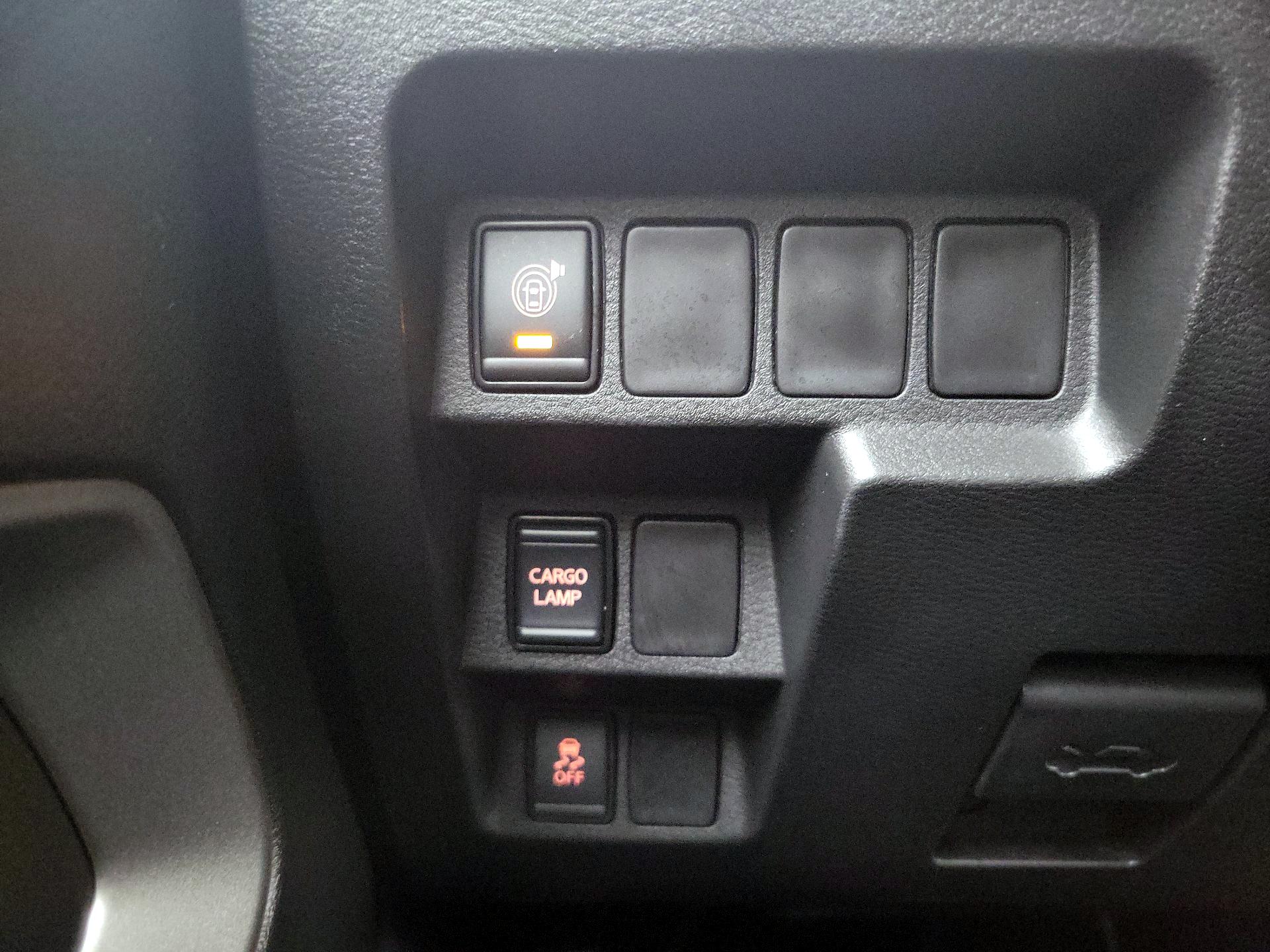 Thumbnail: 2025 Nissan Frontier - 13