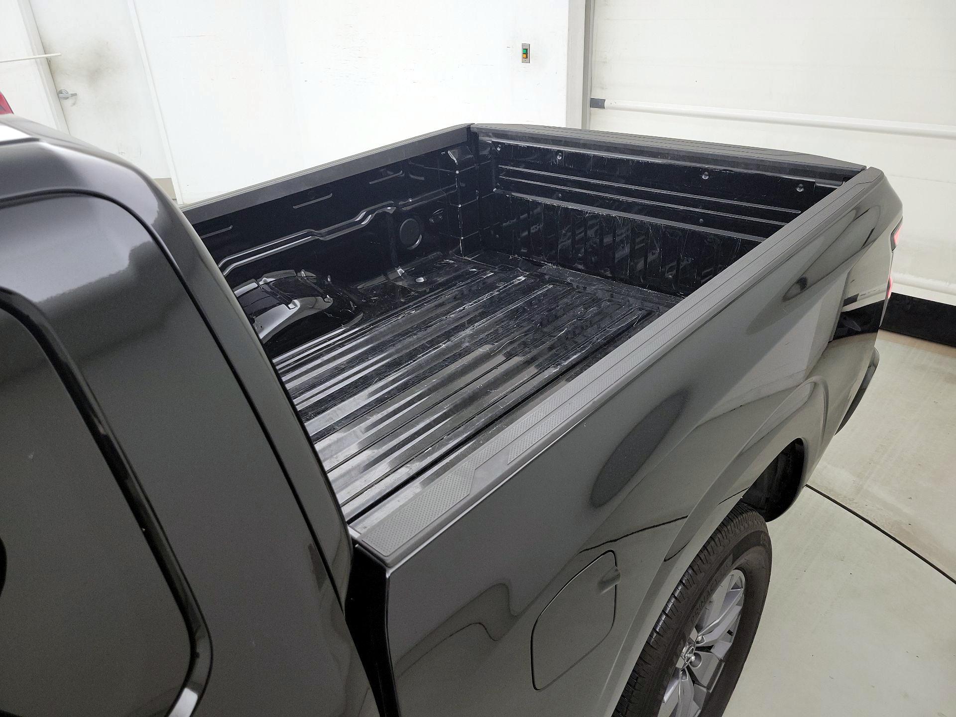 Thumbnail: 2025 Nissan Frontier - 20