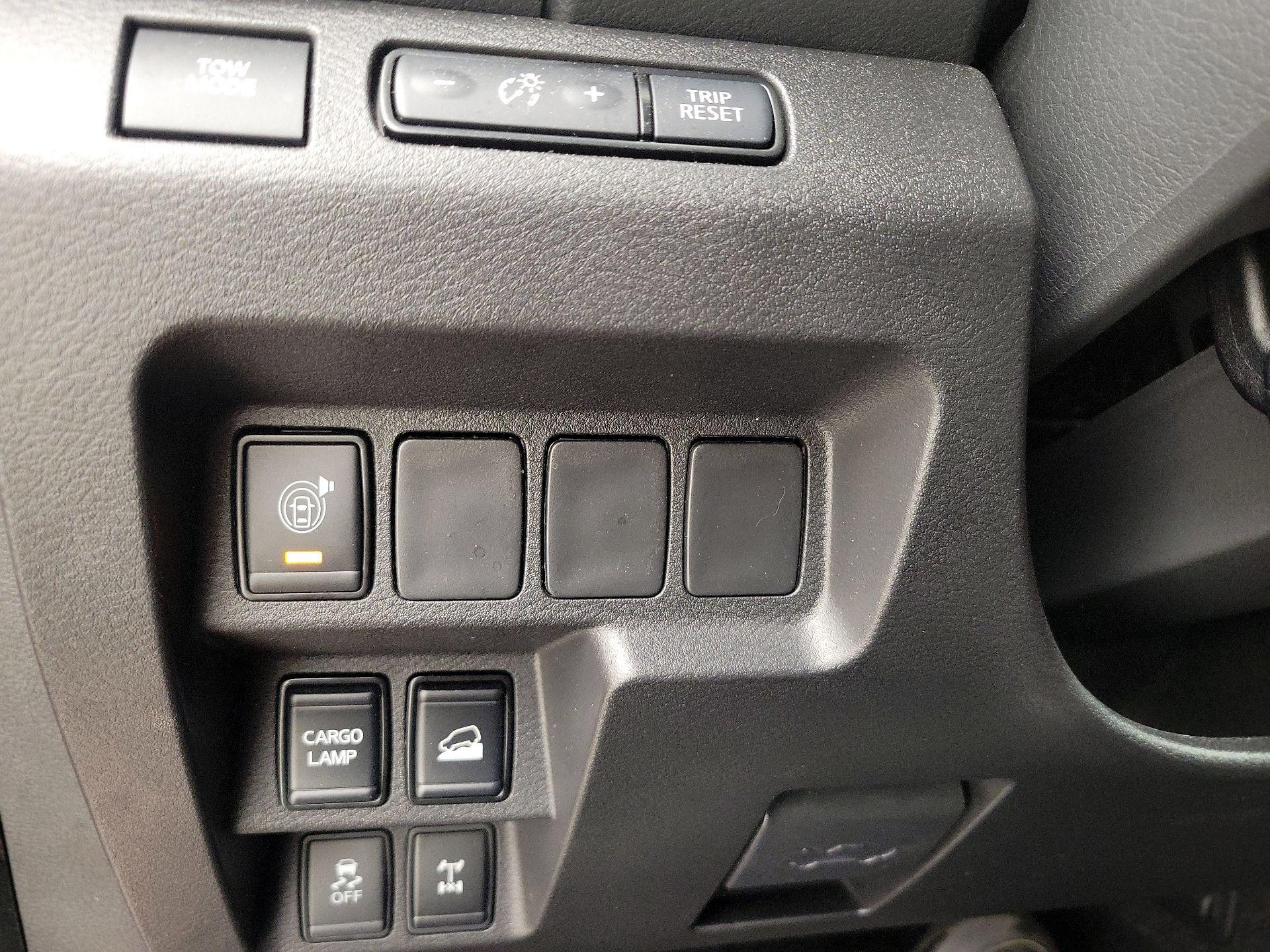 Thumbnail: 2025 Nissan Frontier - 13