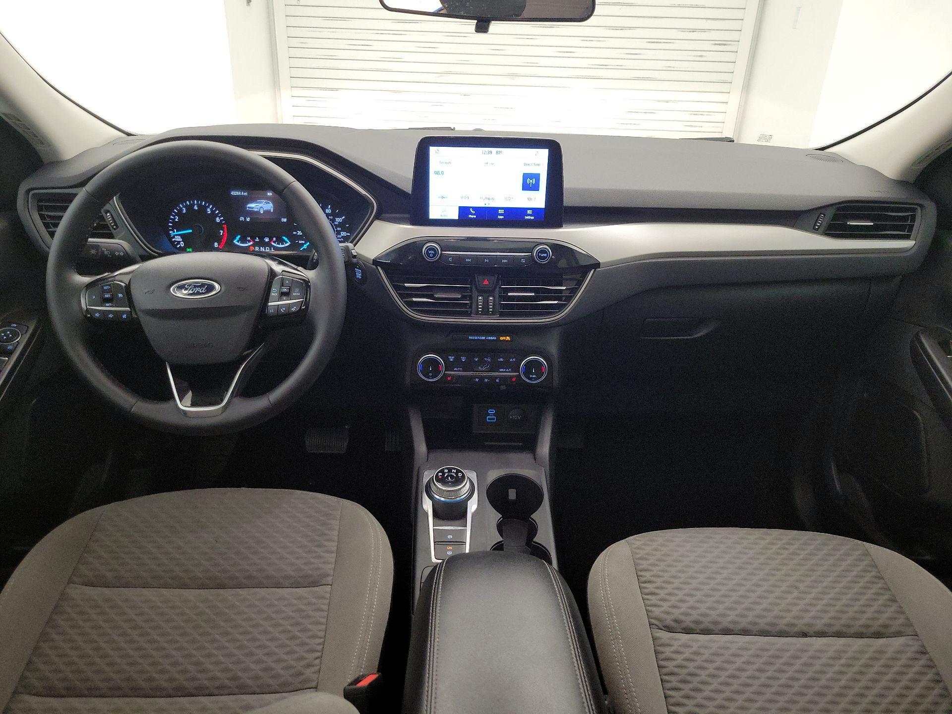 Thumbnail: 2022 Ford Escape - 9