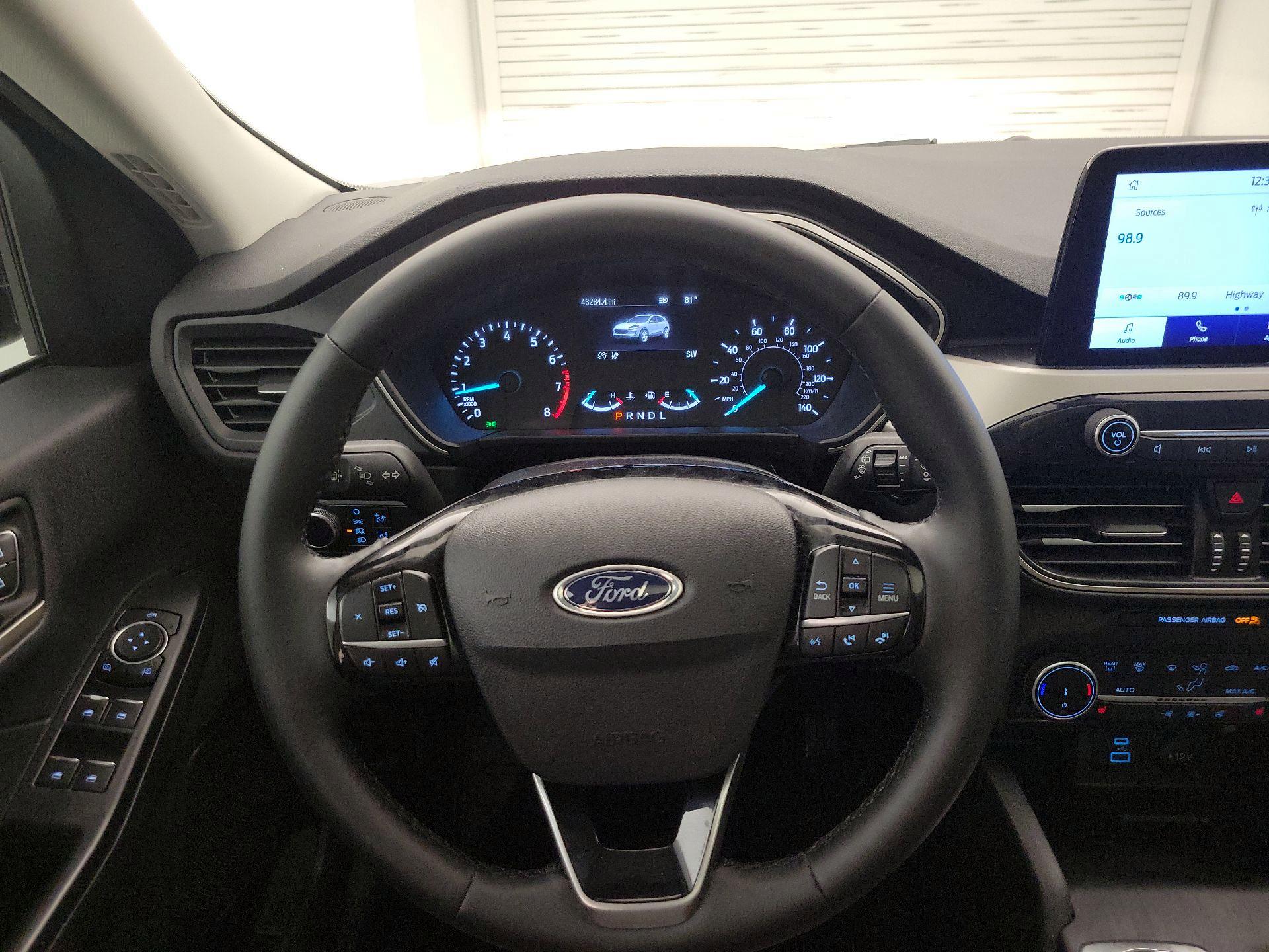 Thumbnail: 2022 Ford Escape - 10
