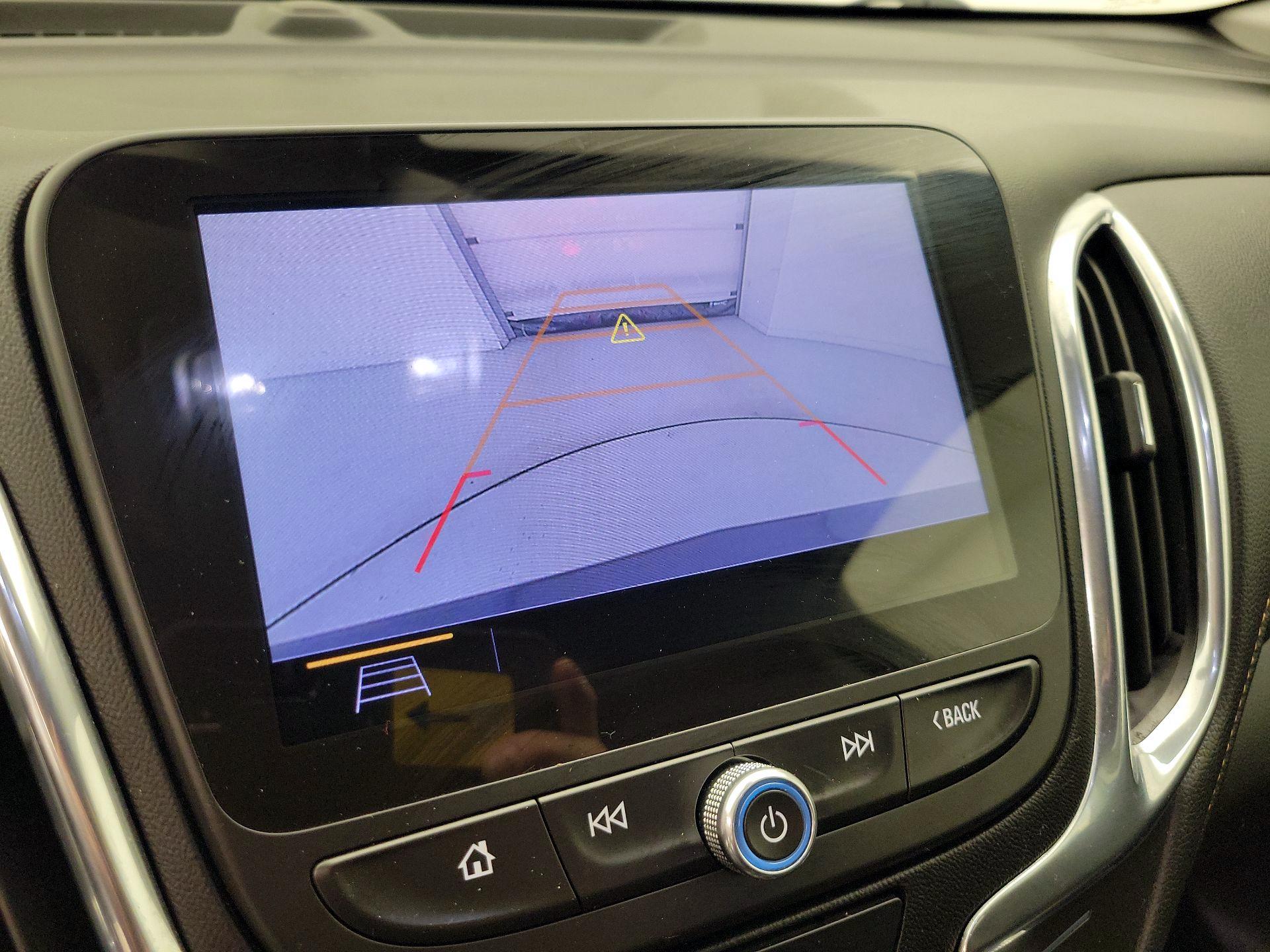 Thumbnail: 2020 Chevrolet Equinox - 14