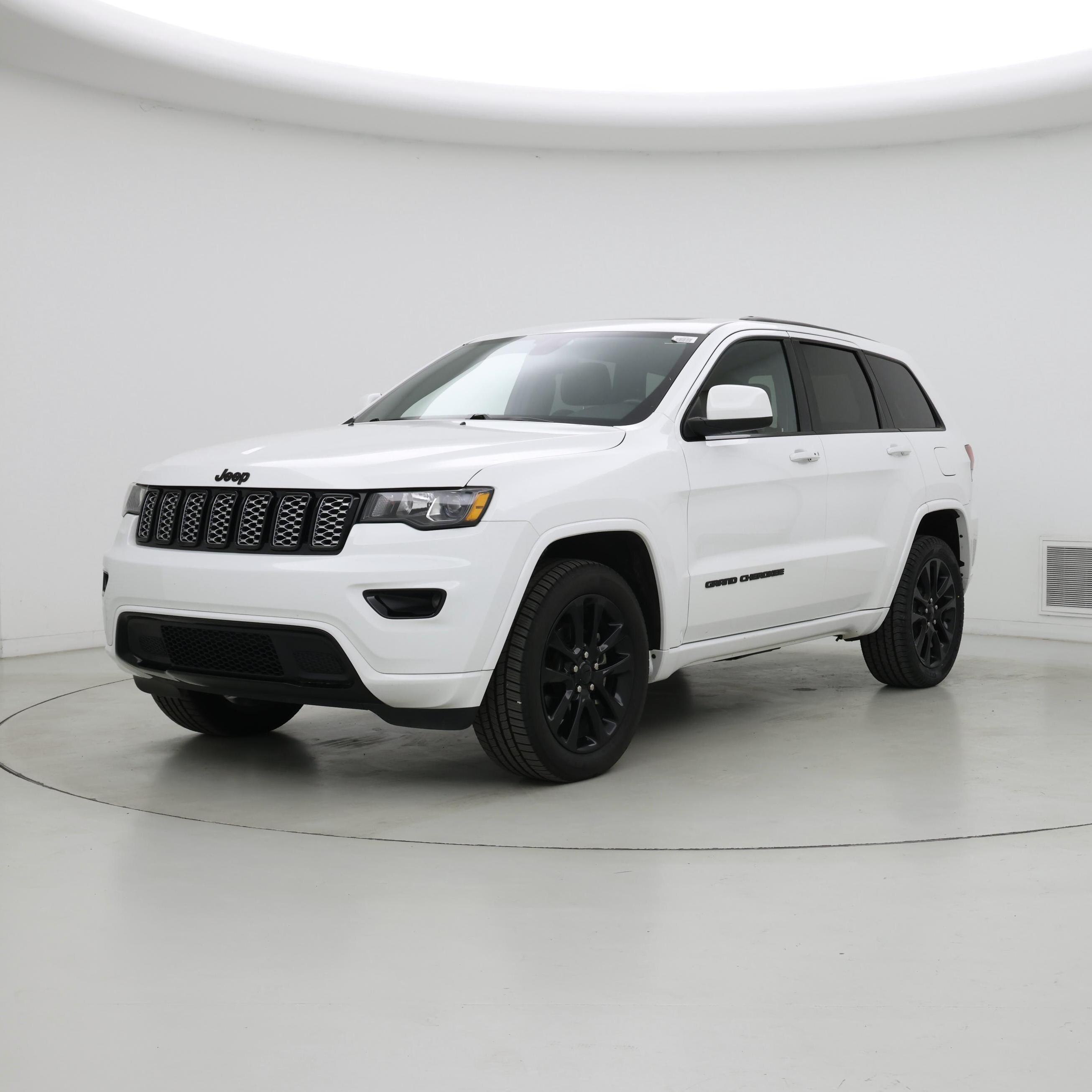 Thumbnail: 2020 Jeep Grand Cherokee - 4