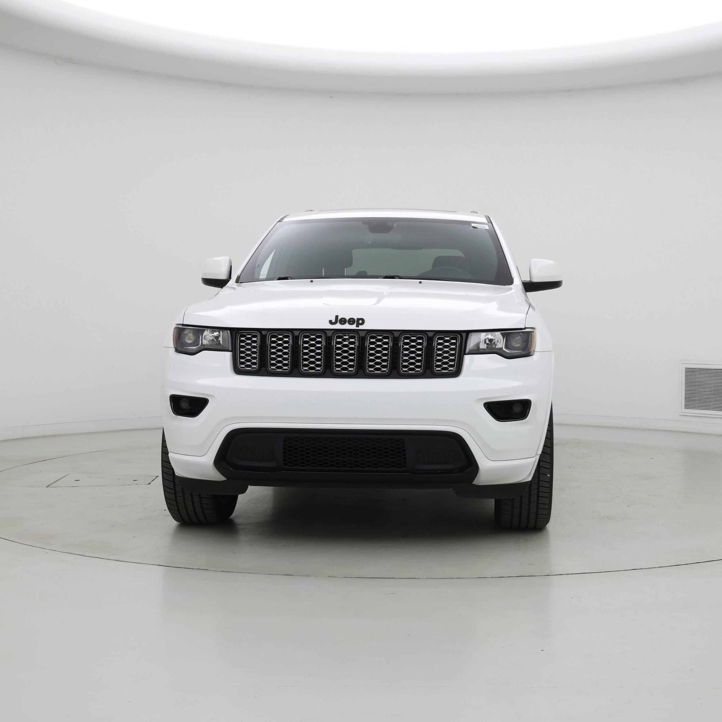 Thumbnail: 2020 Jeep Grand Cherokee - 5