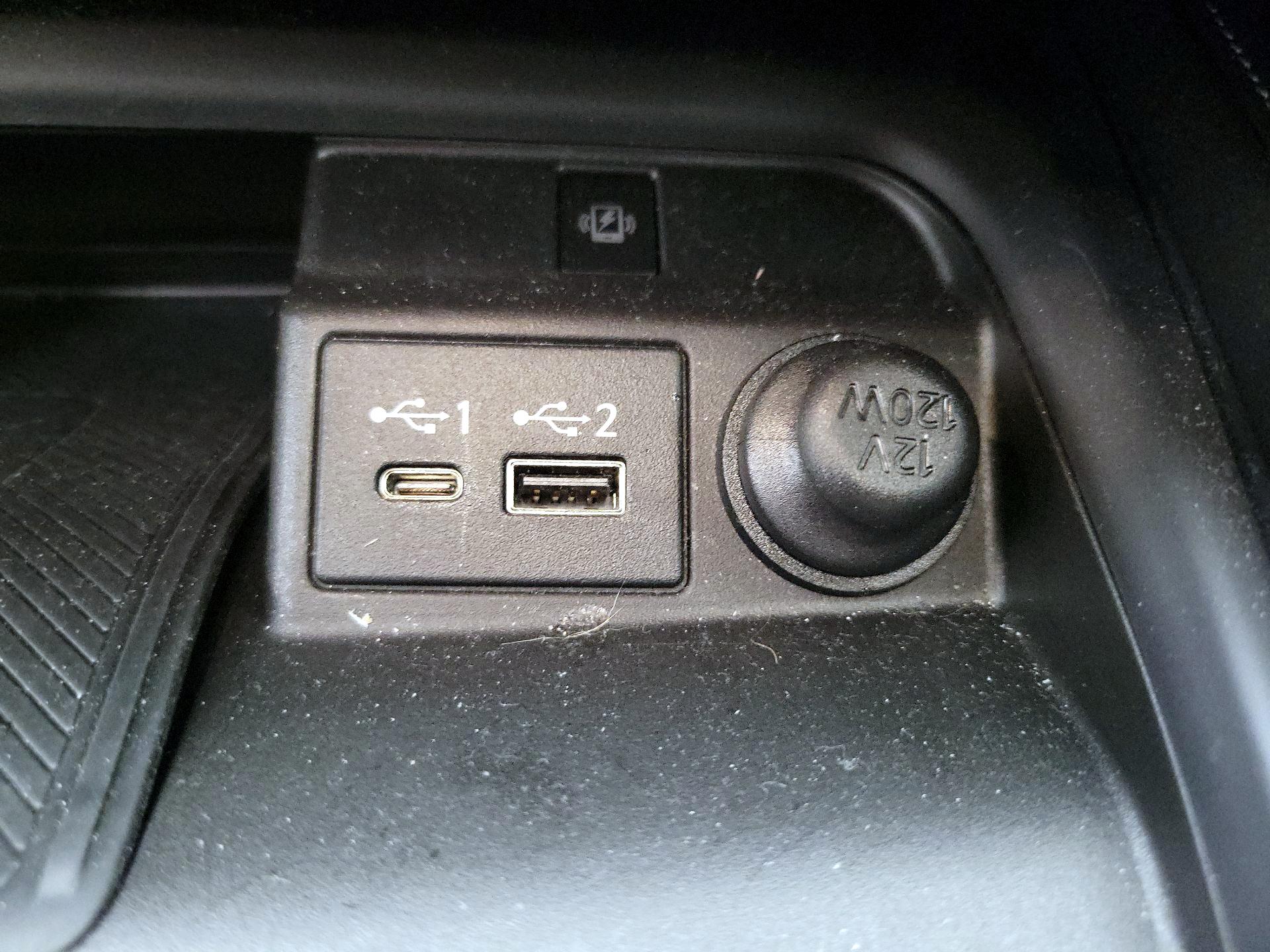 Thumbnail: 2023 INFINITI QX50 - 18