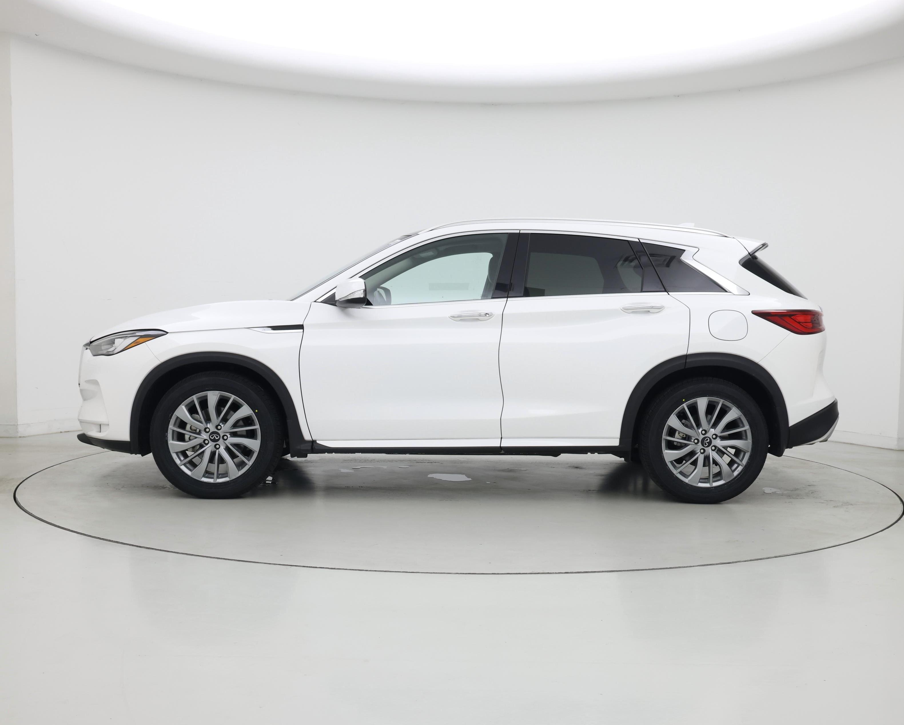 Thumbnail: 2023 INFINITI QX50 - 3