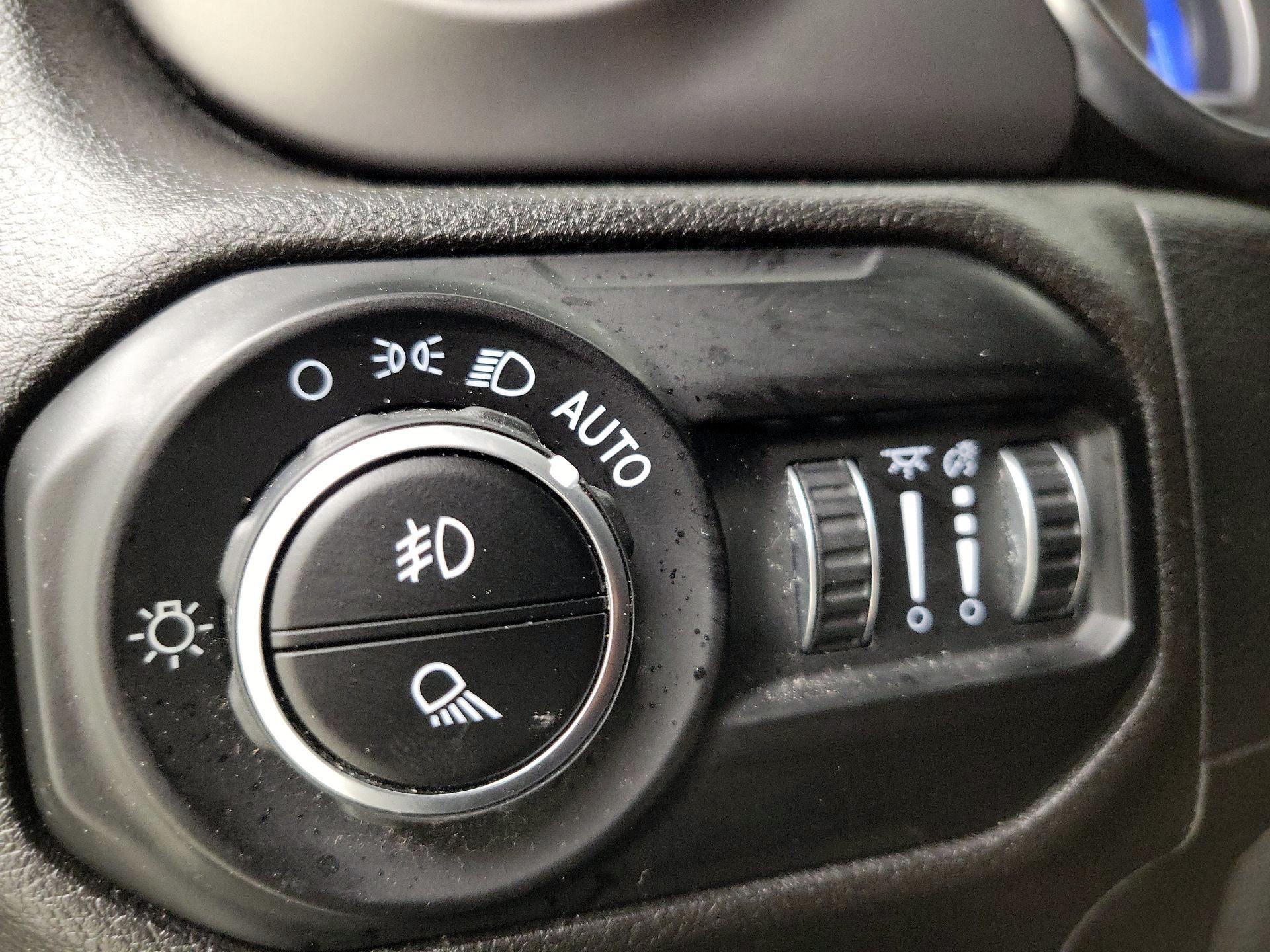 Thumbnail: 2021 Jeep Gladiator - 13