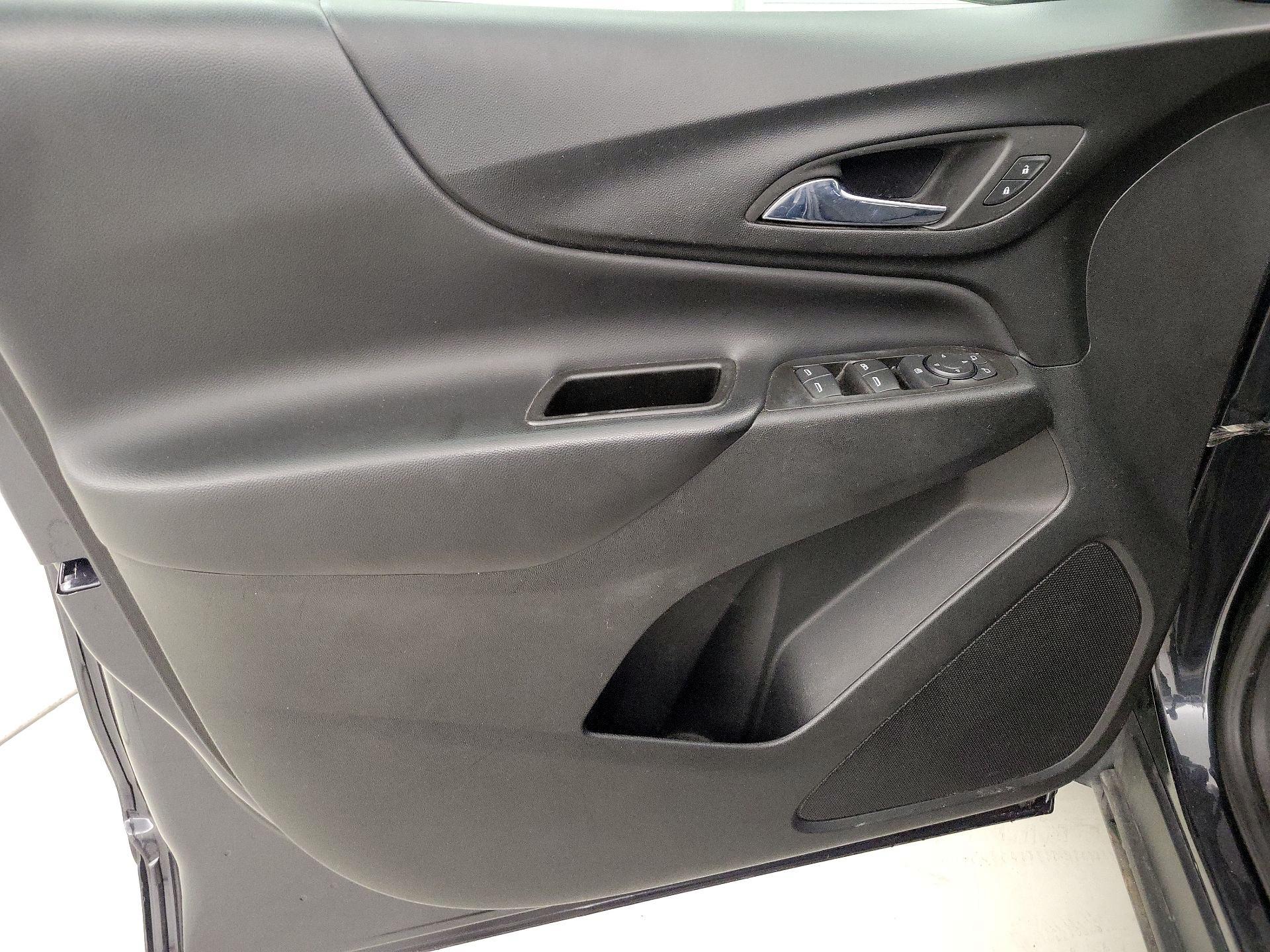 Thumbnail: 2022 Chevrolet Equinox - 12