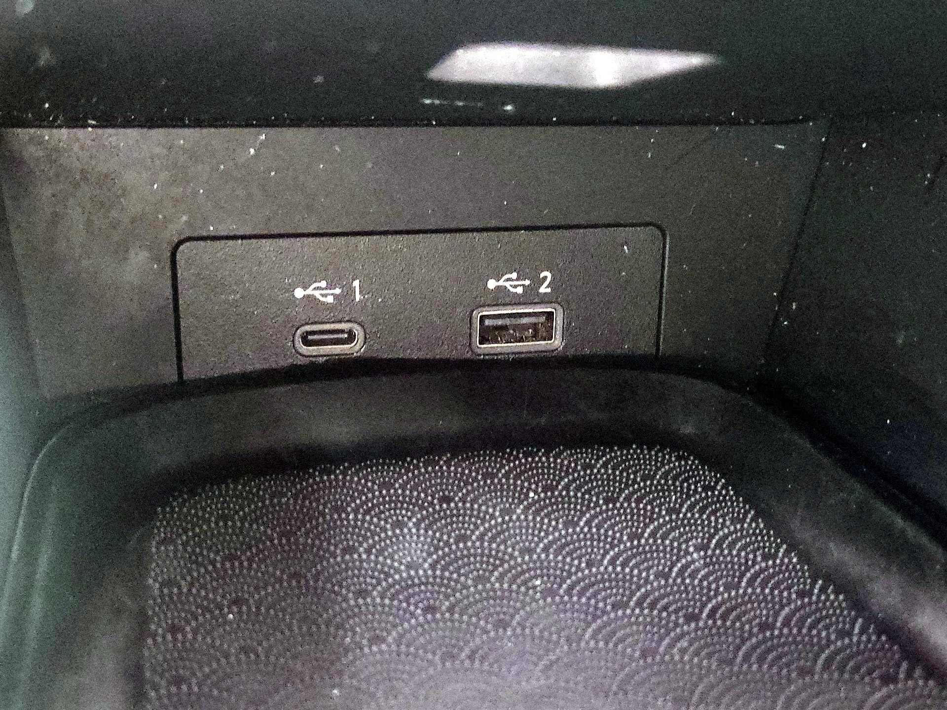 Thumbnail: 2022 INFINITI QX60 - 19