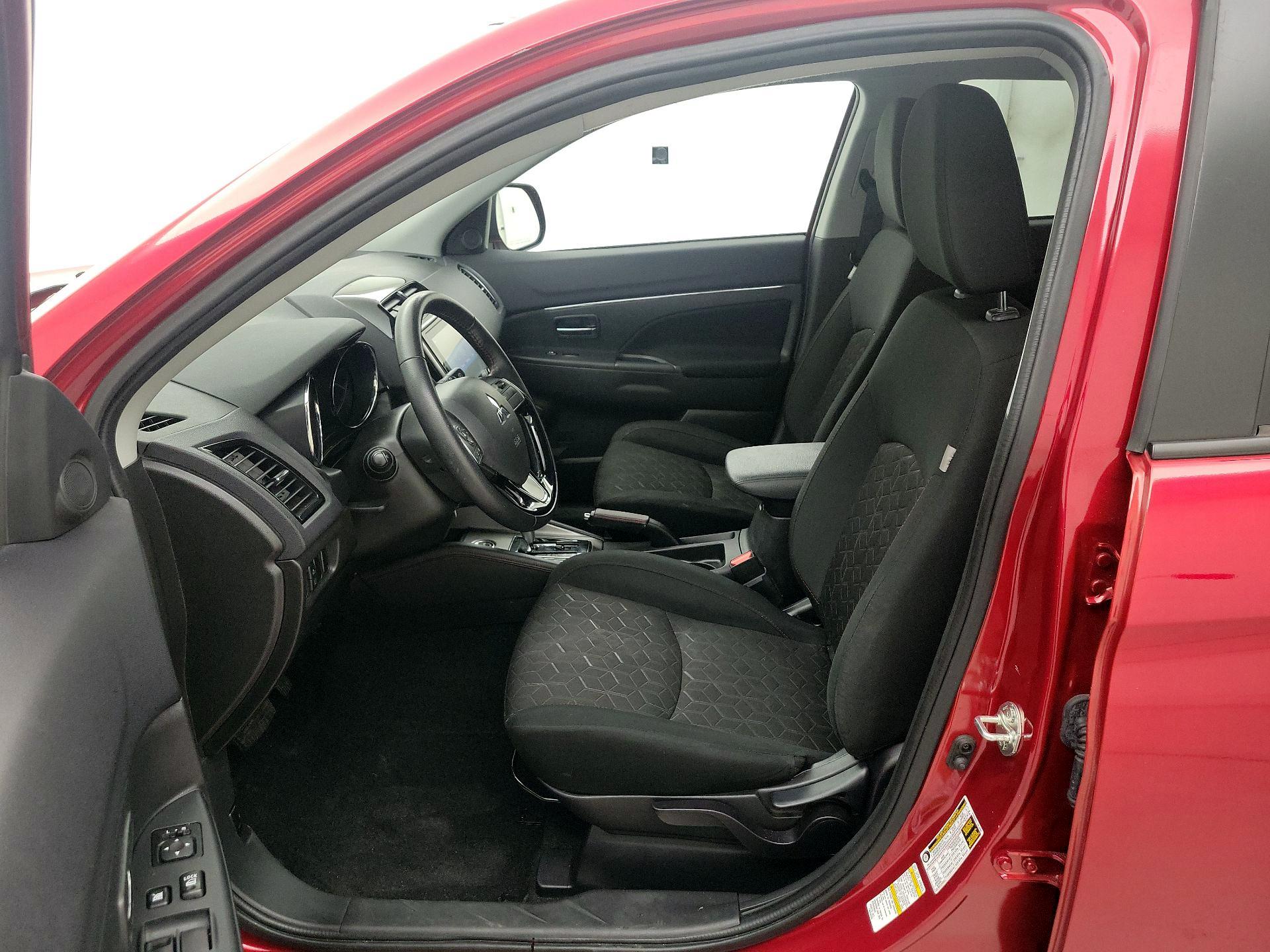 Thumbnail: 2024 Mitsubishi Outlander Sport - 11