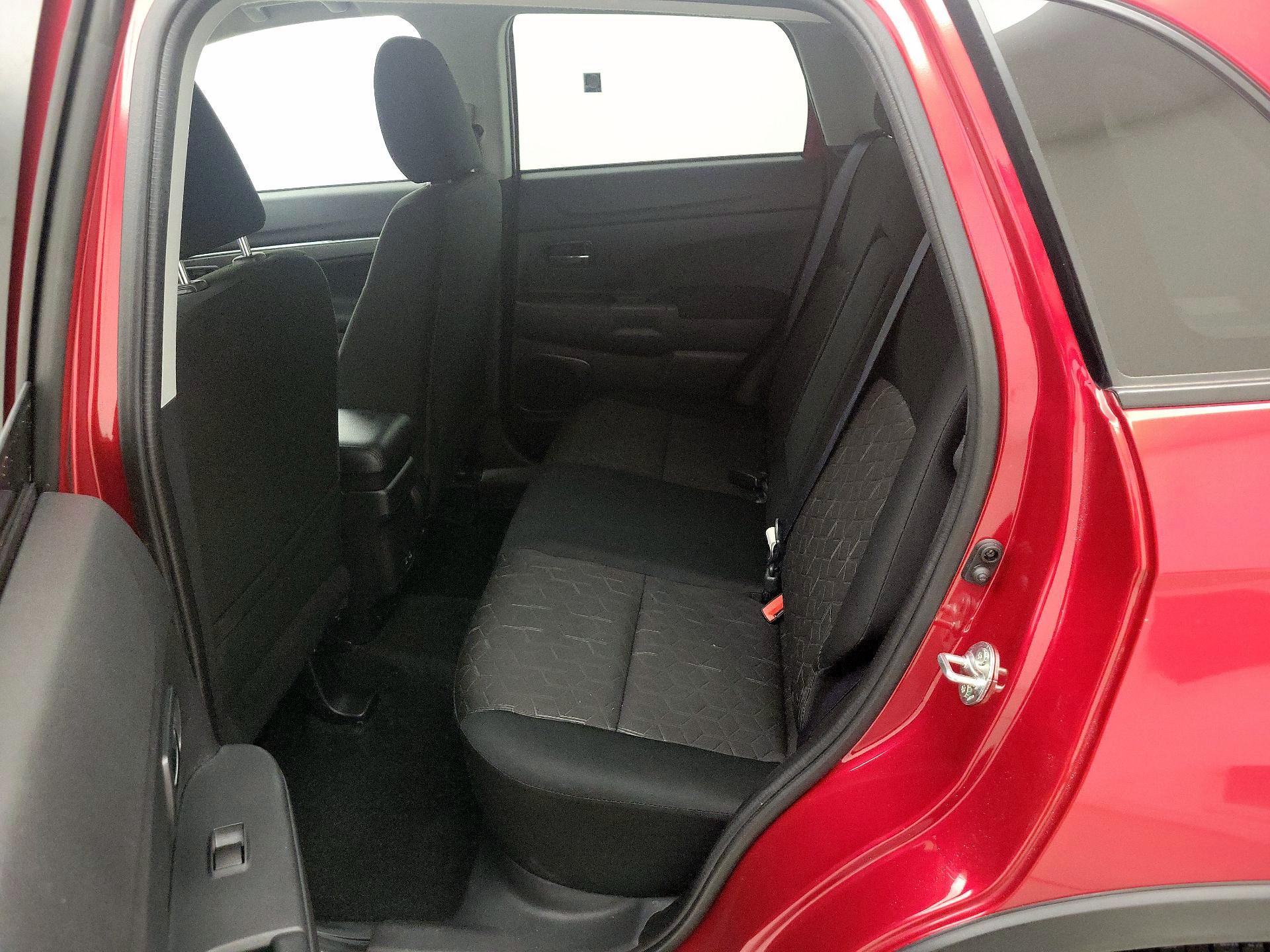 Thumbnail: 2024 Mitsubishi Outlander Sport - 19