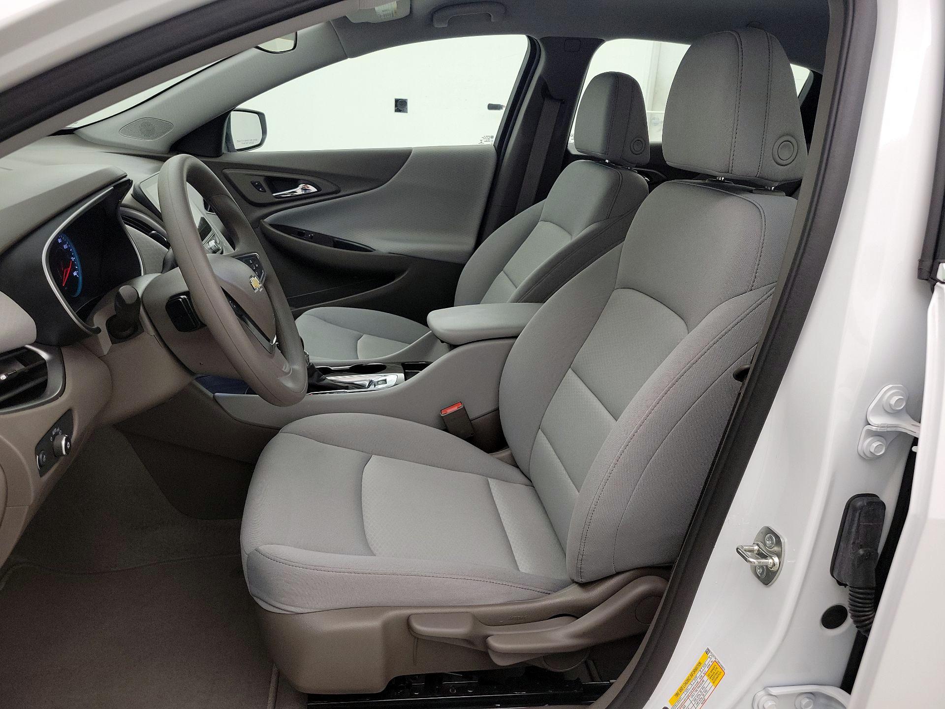 Thumbnail: 2024 Chevrolet Malibu - 11