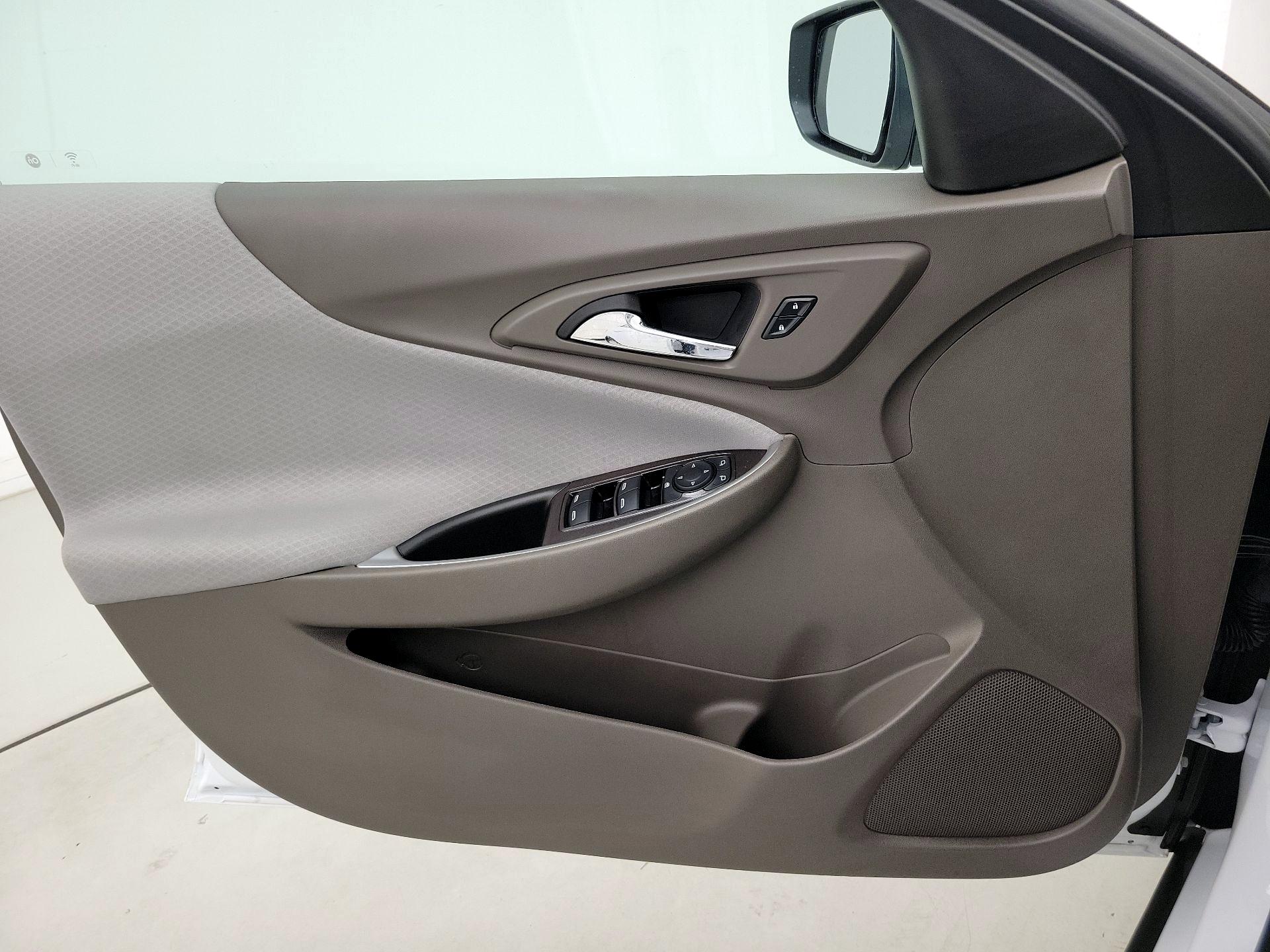 Thumbnail: 2024 Chevrolet Malibu - 12