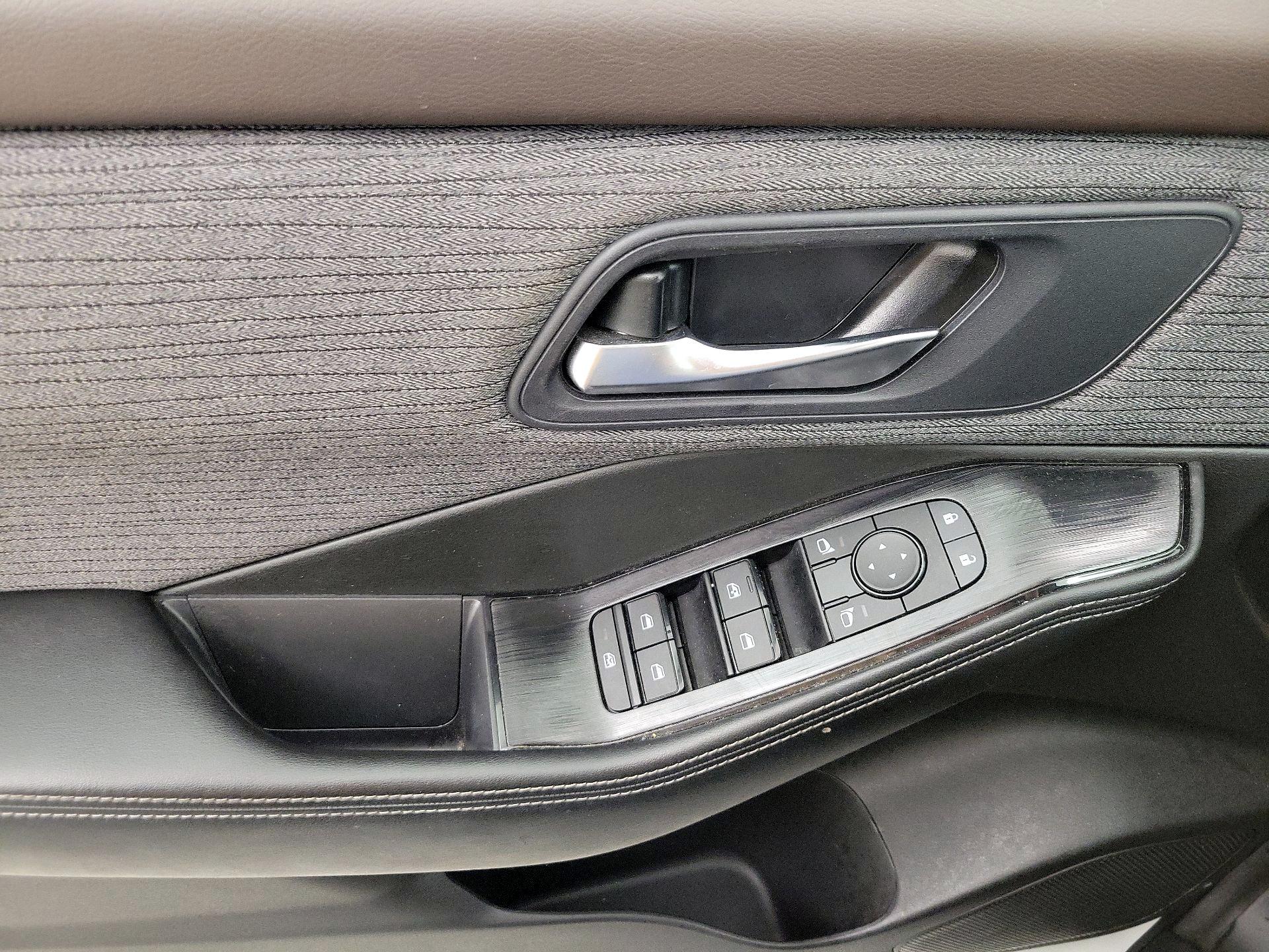 Thumbnail: 2023 Nissan Rogue - 12