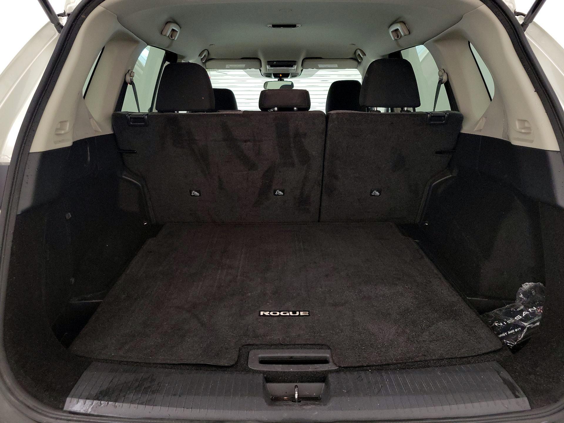 Thumbnail: 2023 Nissan Rogue - 20