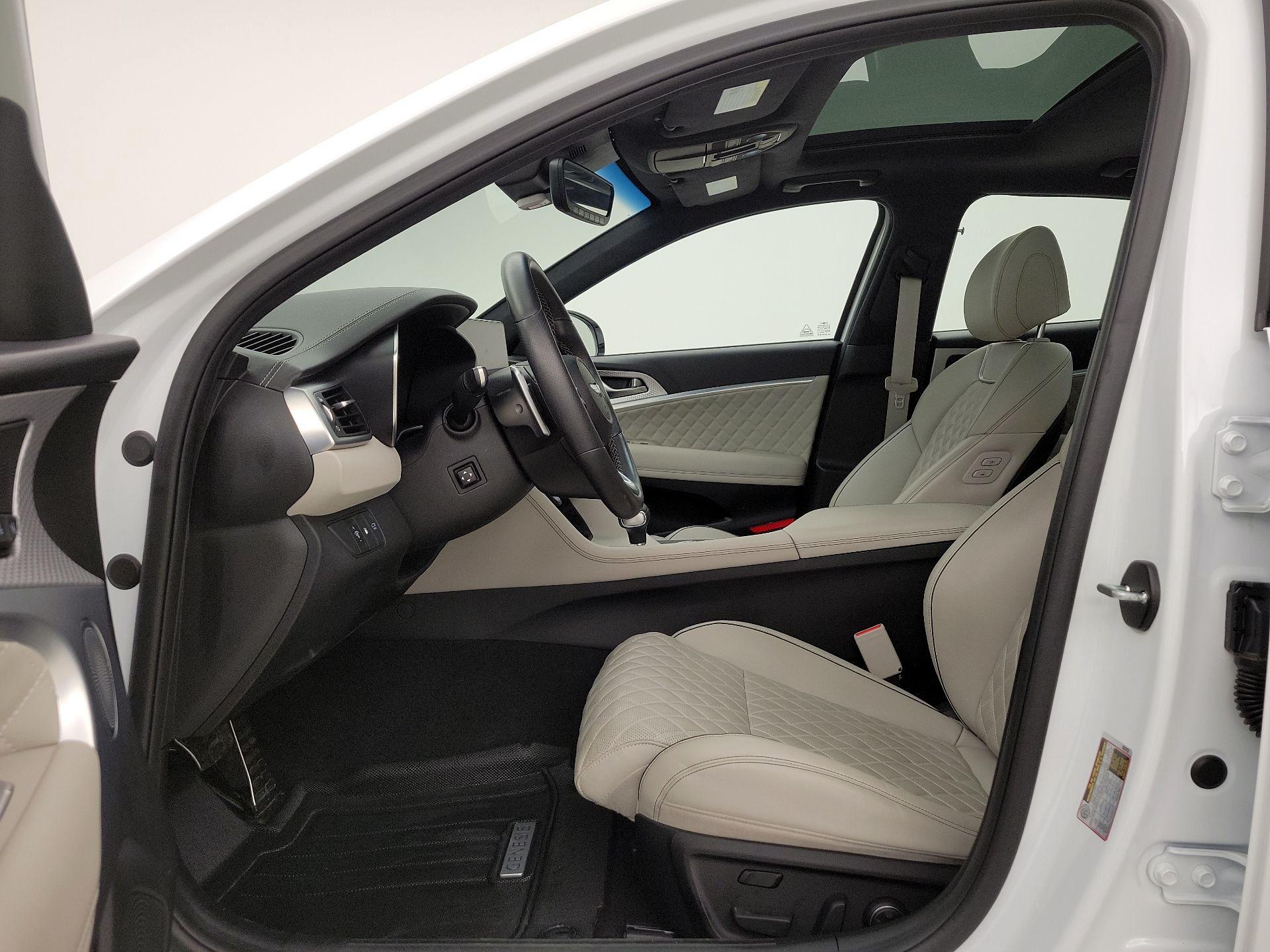 Thumbnail: 2023 Genesis G70 - 11