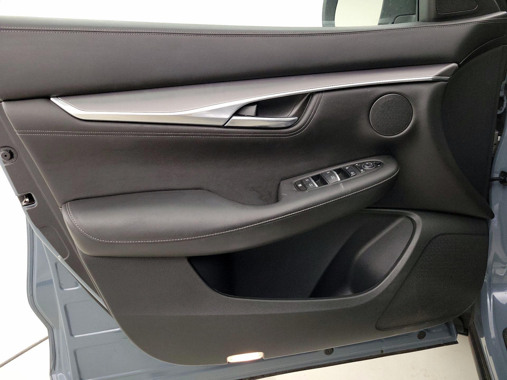 Thumbnail: 2023 INFINITI QX55 - 12